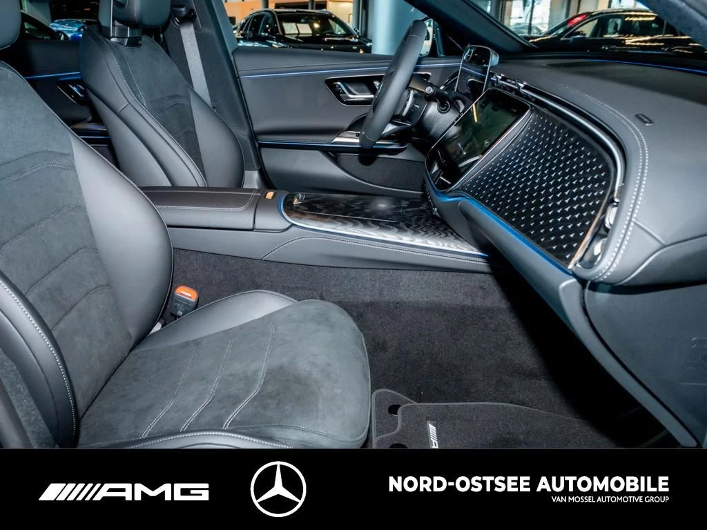 Mercedes-Benz E-Klasse 300 de T AMG NIGHT PANO AHK 20-ZOLL DISTRONIC AMG Line