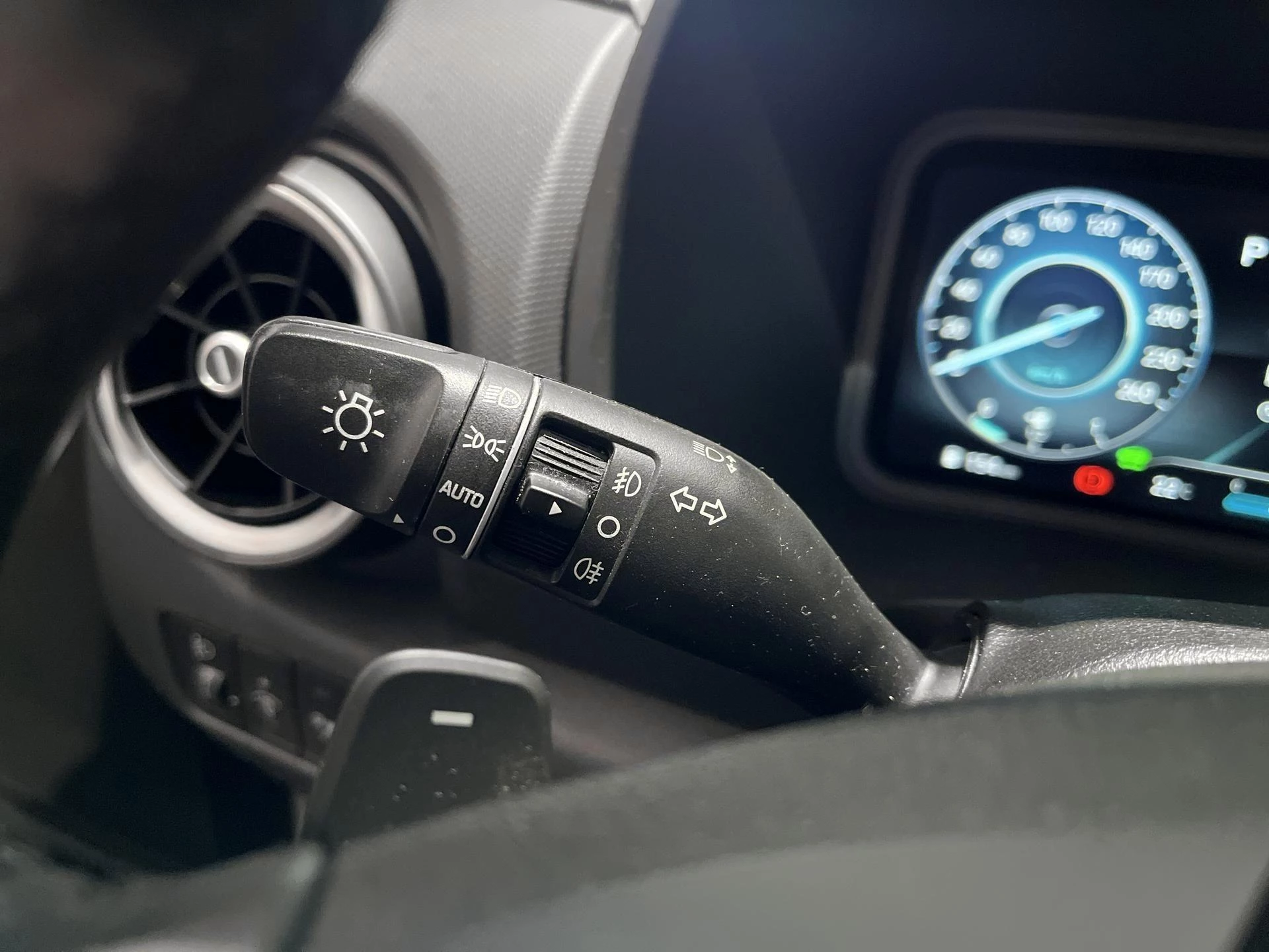 Hyundai Kona 1.6 GDi Hybrid Techno 6-DCT