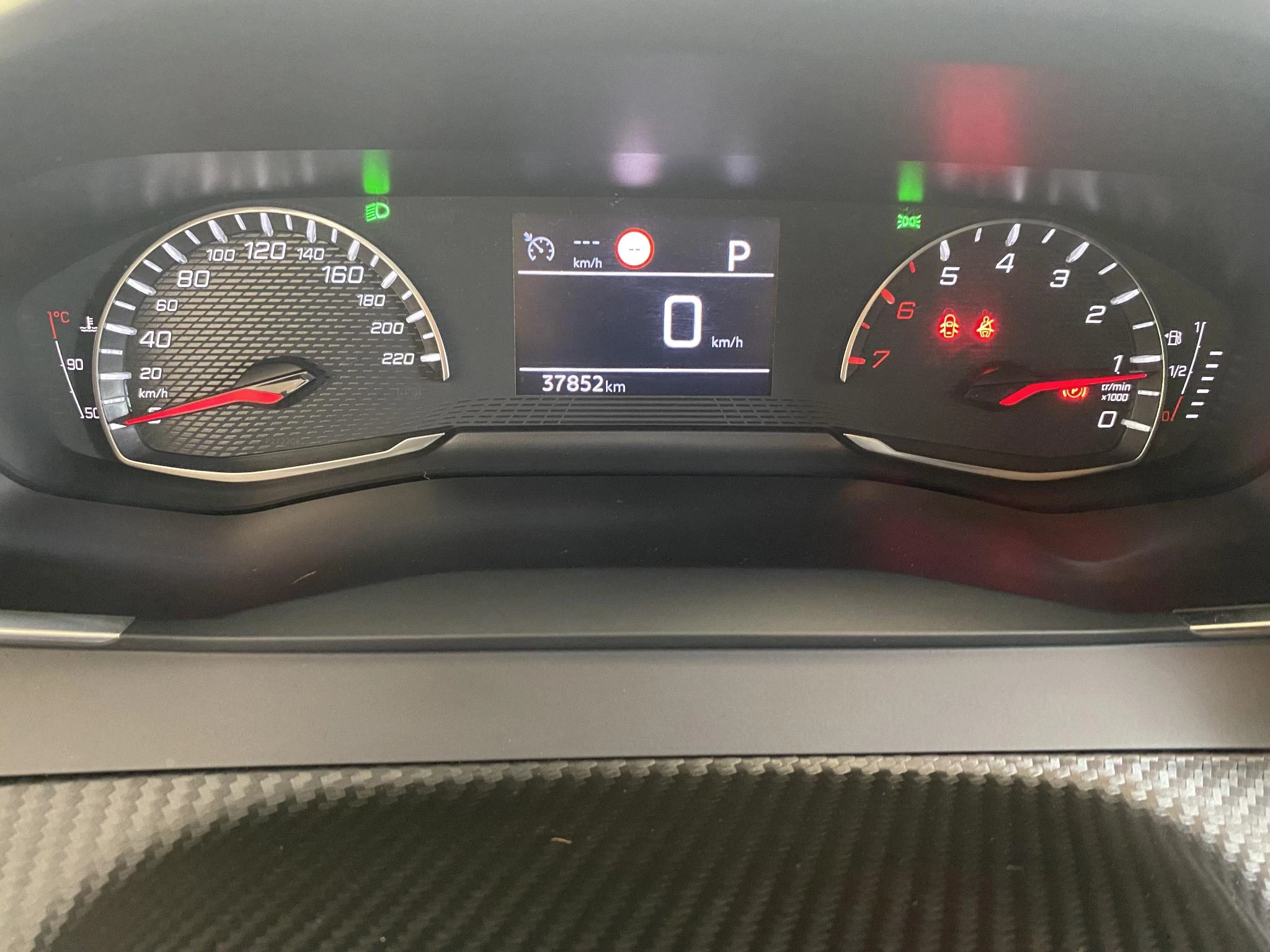 Peugeot-208-image-13