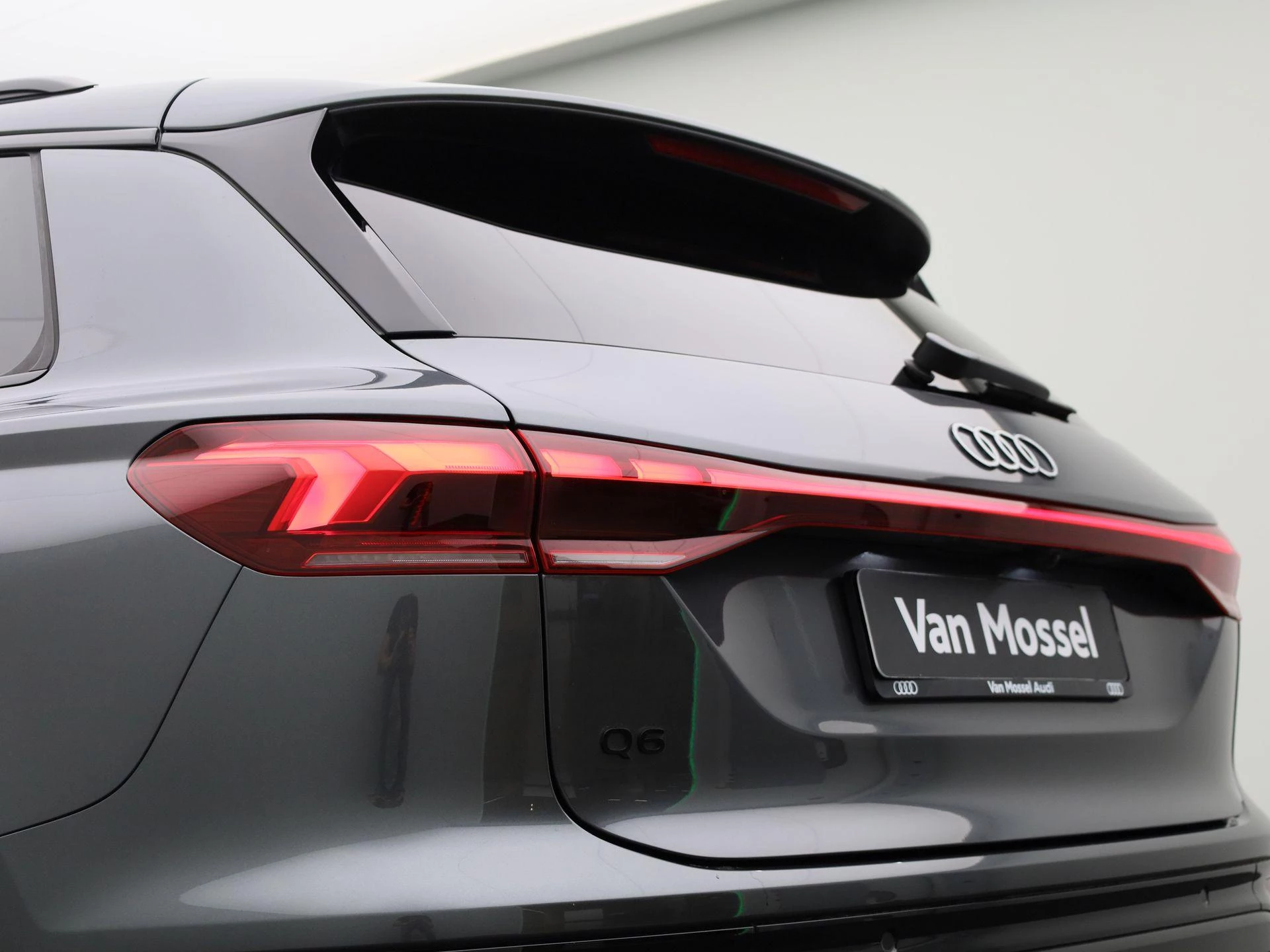 Audi-Q6 e-tron-image-47