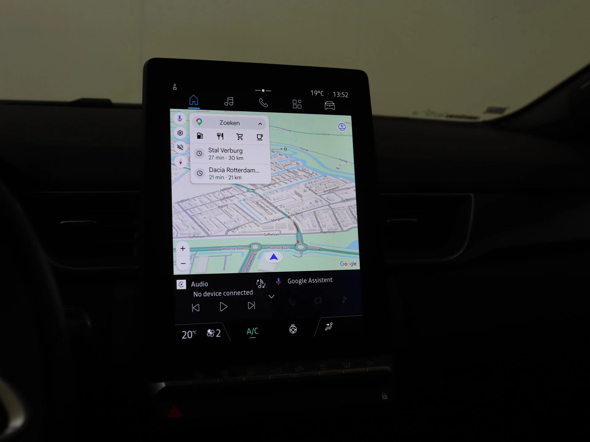 Renault-Captur-image-16