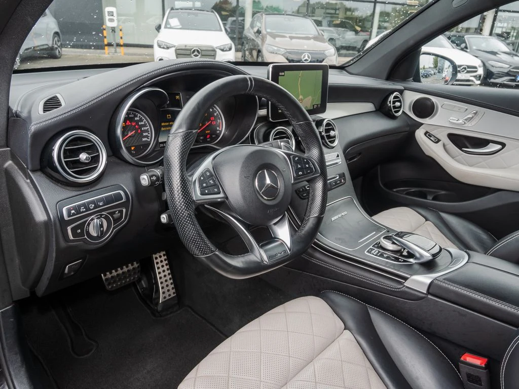 Mercedes-AMG-GLC 63 AMG-image-7