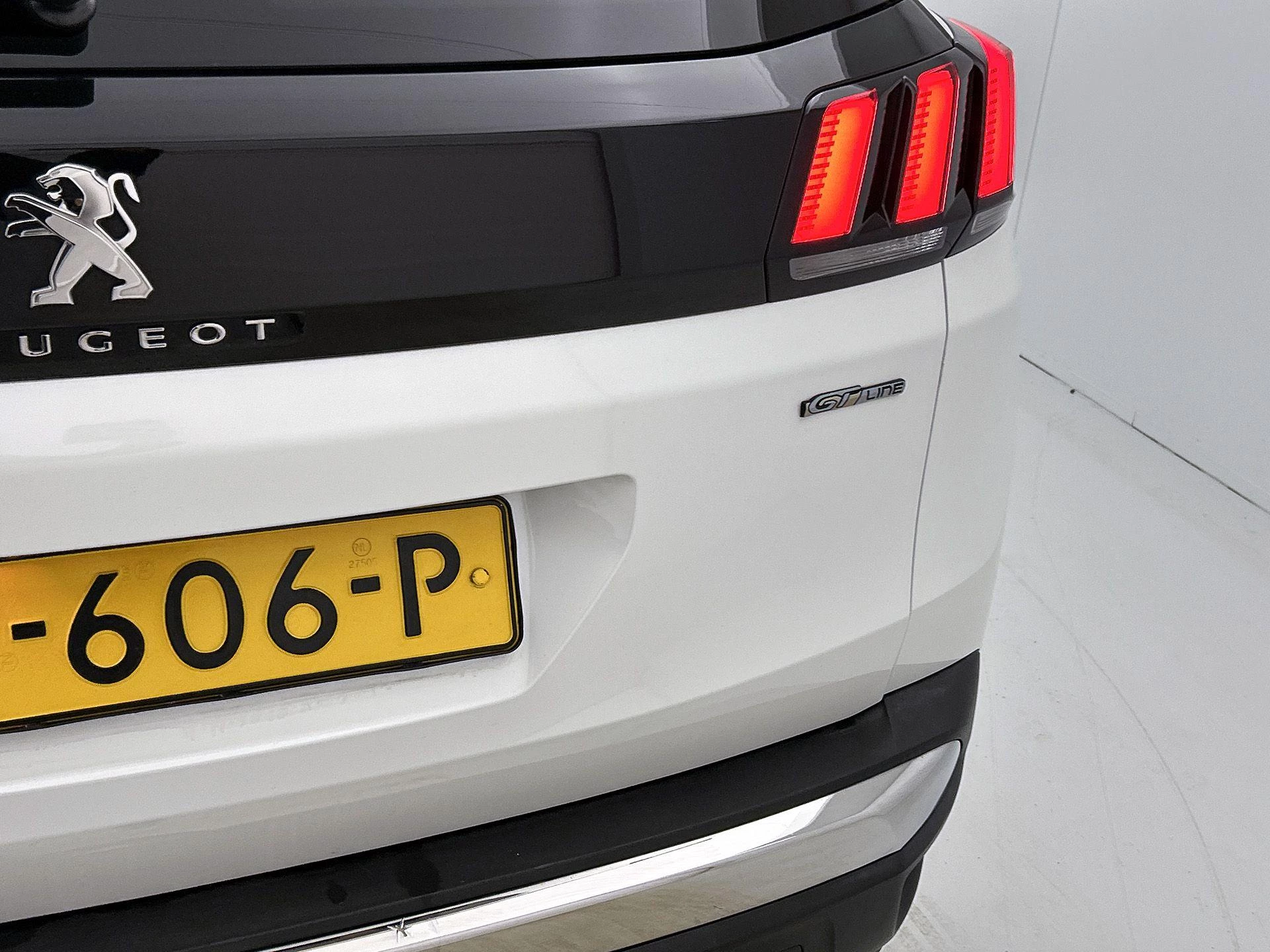 Peugeot-3008-image-12