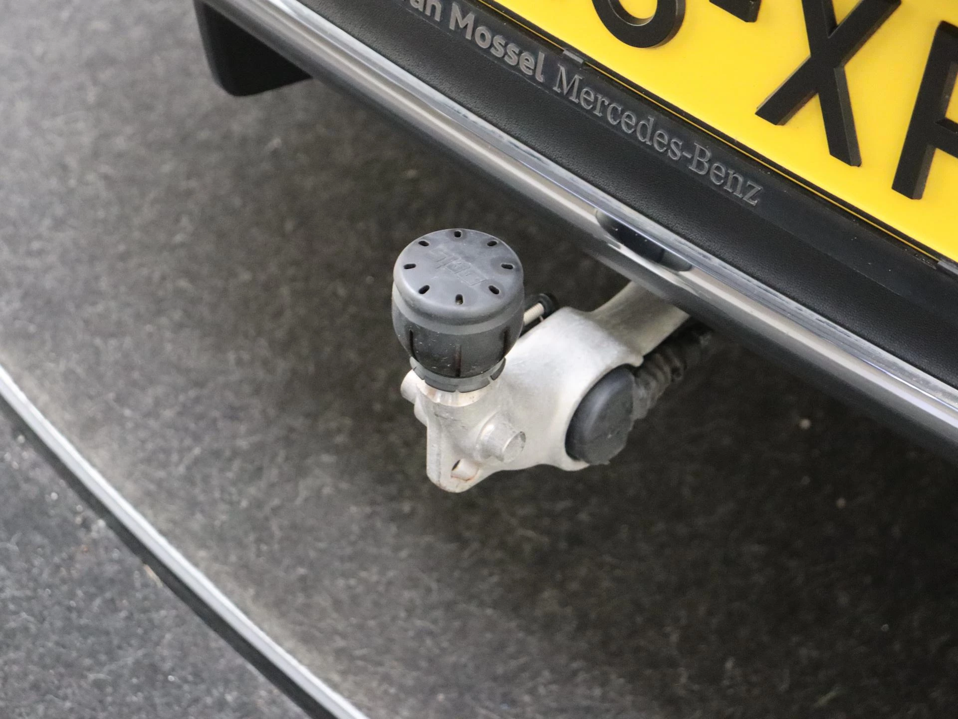 Mercedes-Benz-GLC-image-33