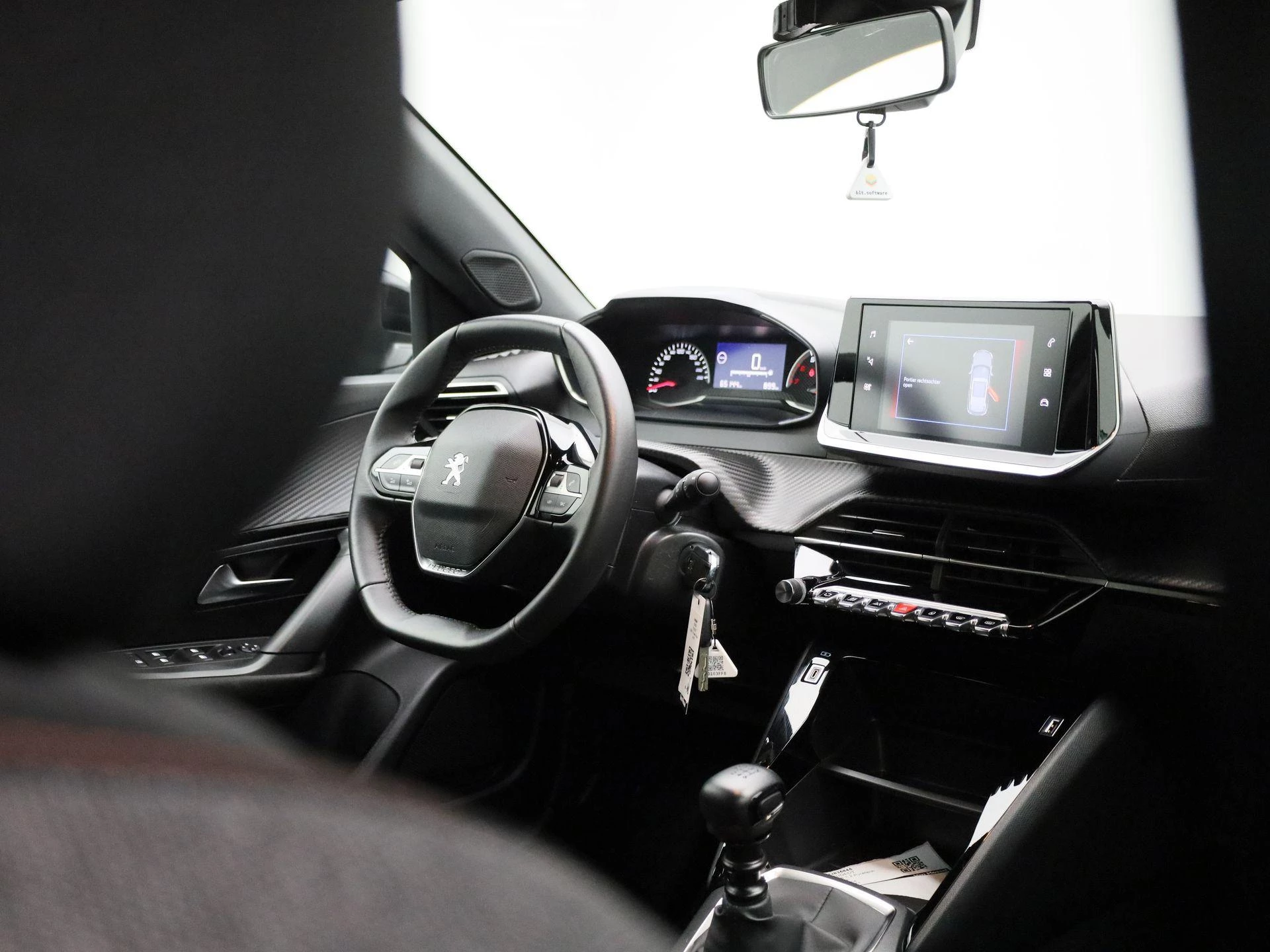 Peugeot-2008-image-29