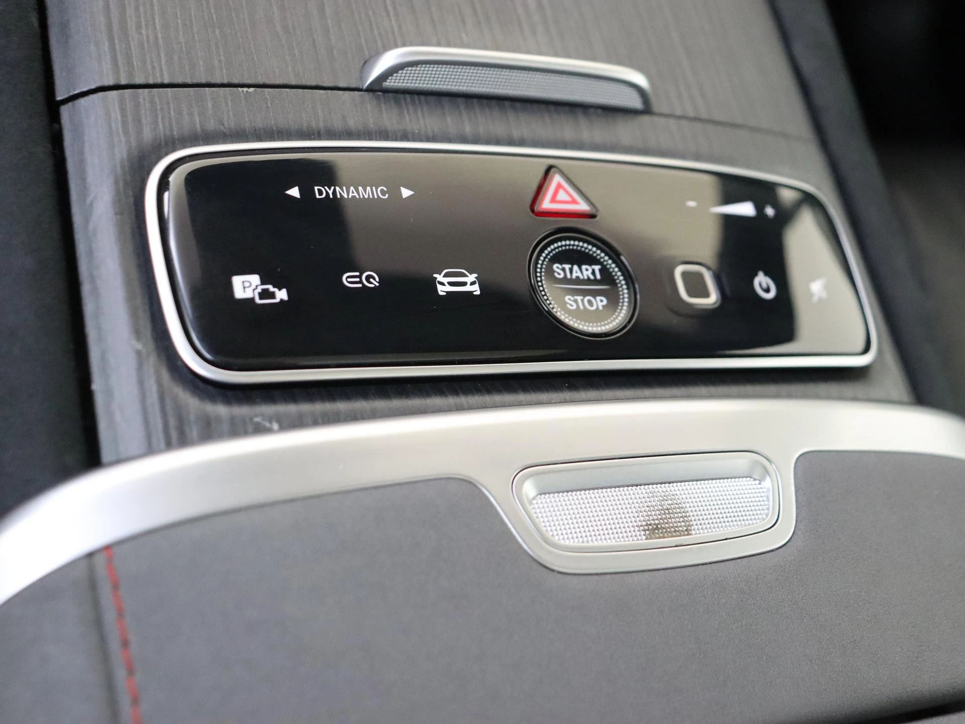 Mercedes-Benz EQS SUV 450 4MATIC AMG Line 7p 118 kWh