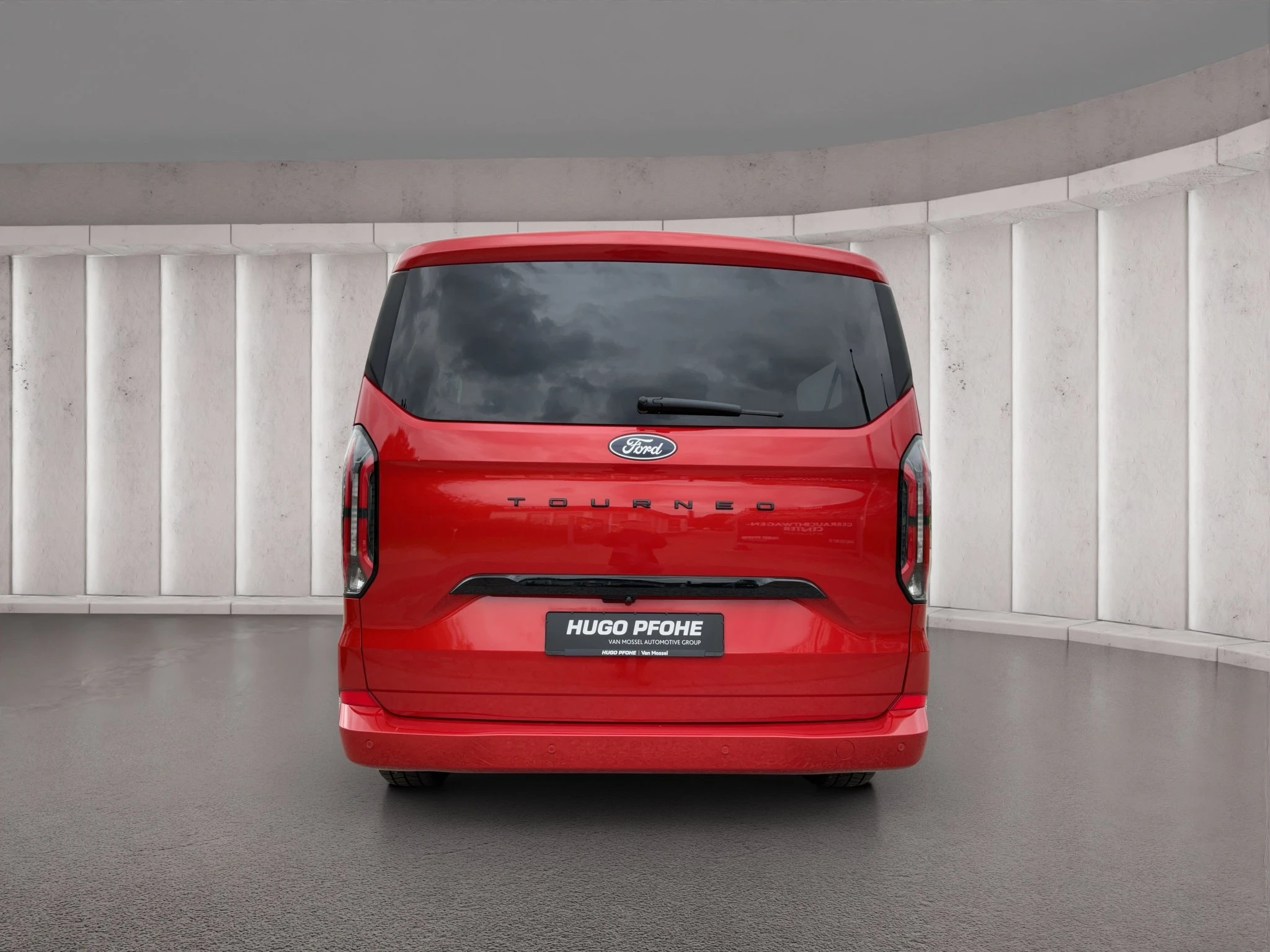 Ford-Tourneo Custom-image-3