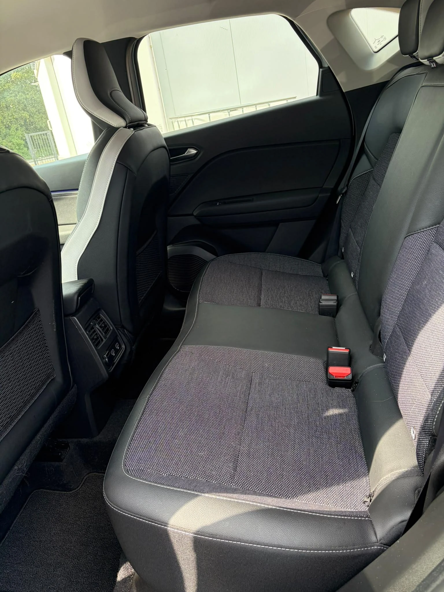 Renault Captur MHEV TCe 140 EDC Techno