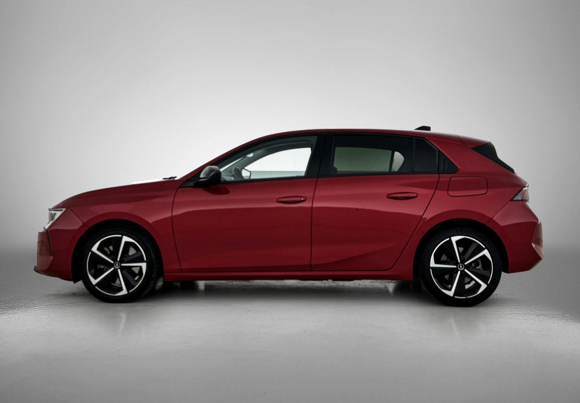 Opel-Astra-image-1