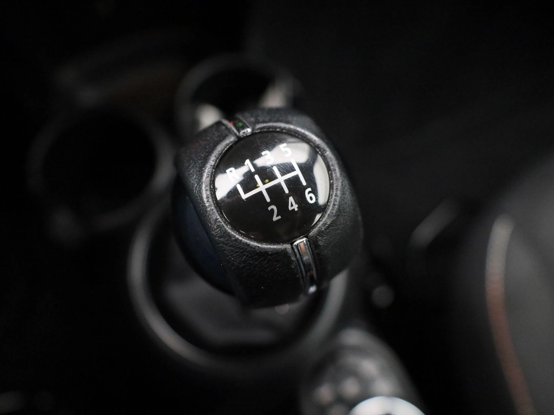 MINI-One-image-23