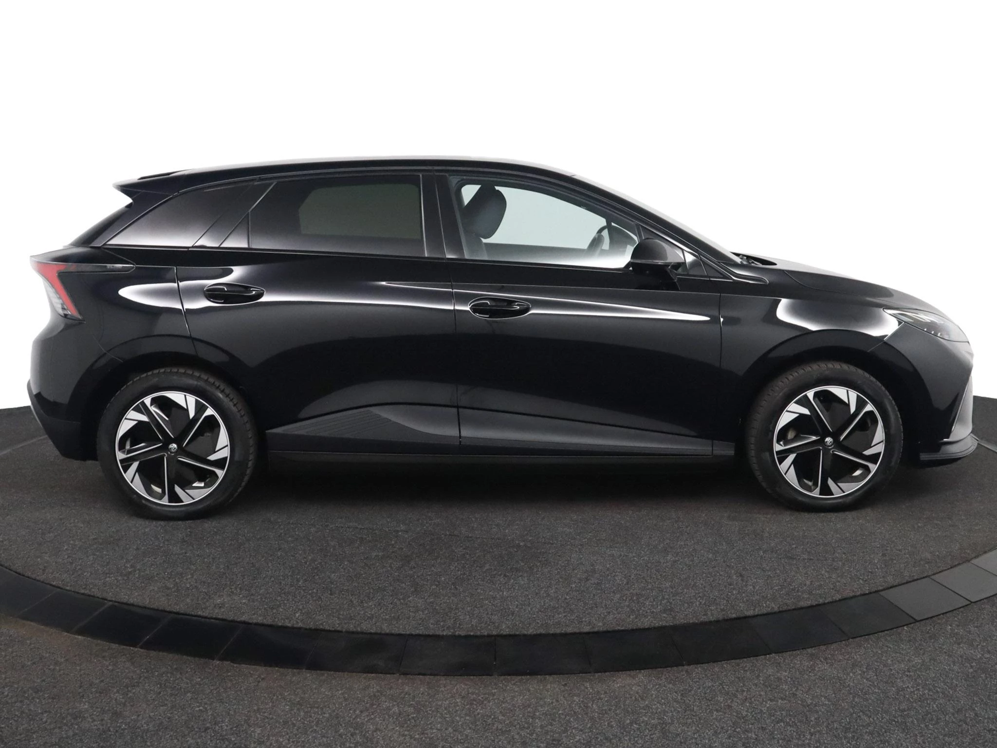 MG MG4 Long Range Luxury 64 kWh