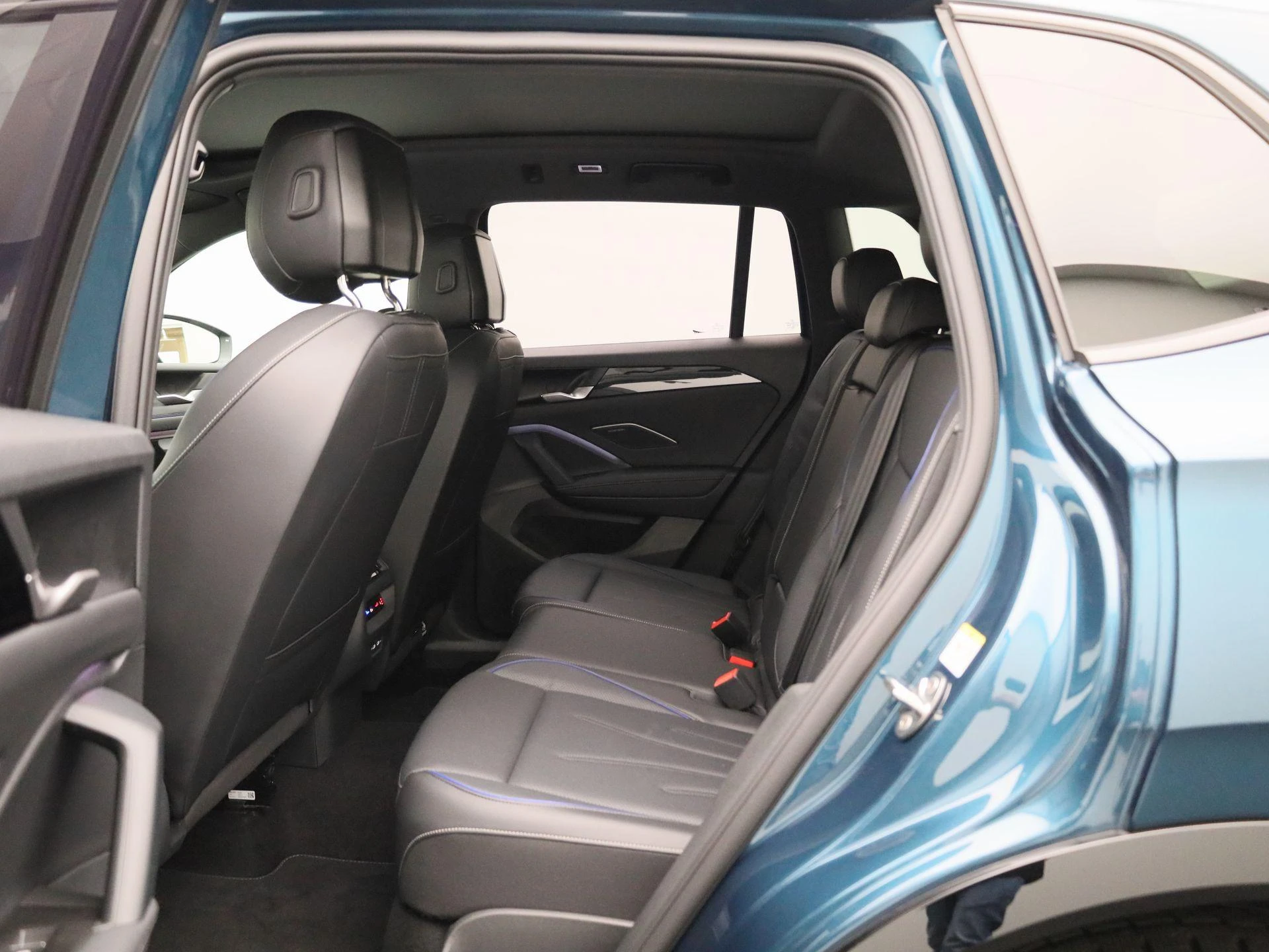 Volkswagen-Tiguan-image-9