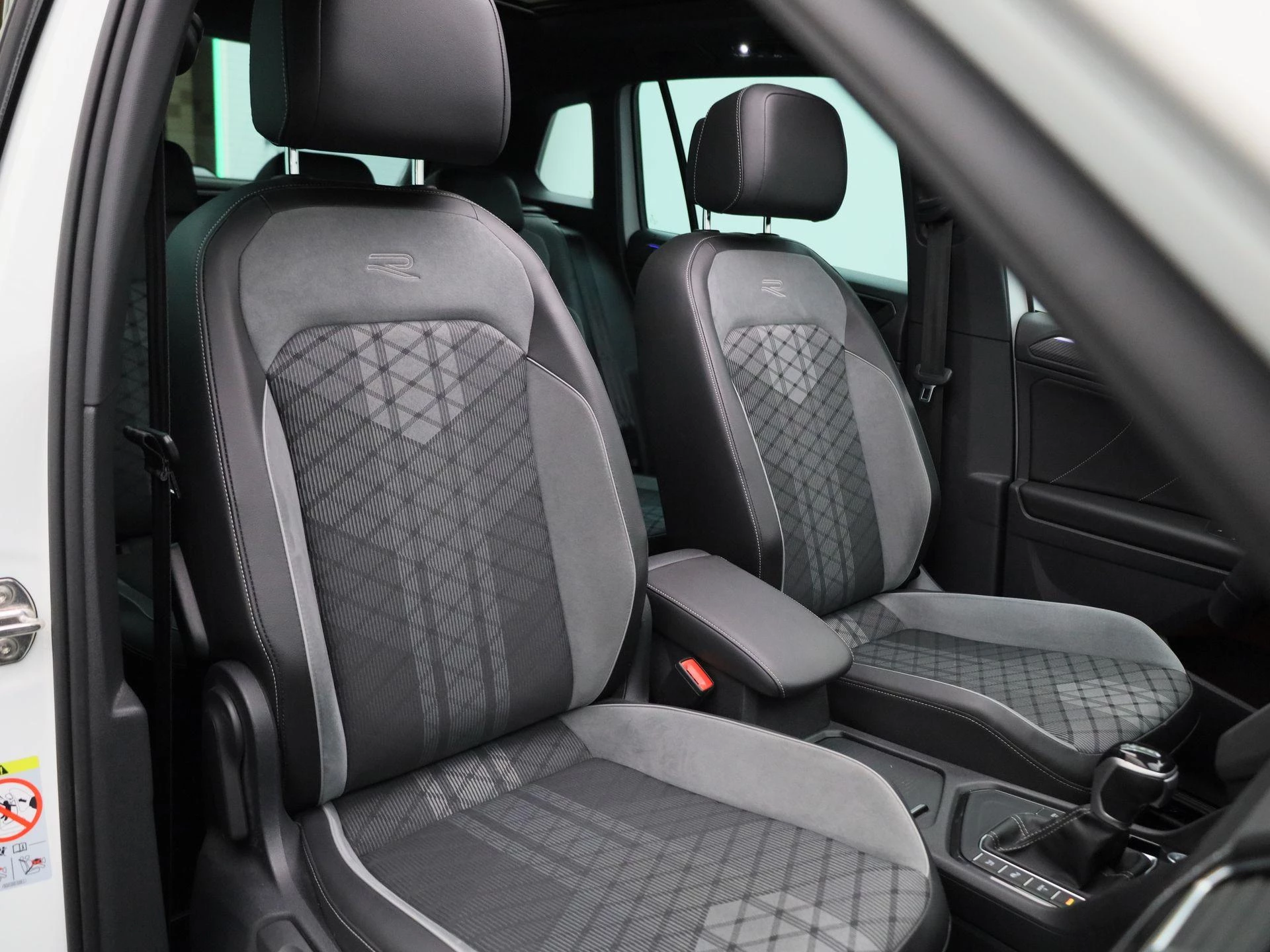 Volkswagen-Tiguan-image-54