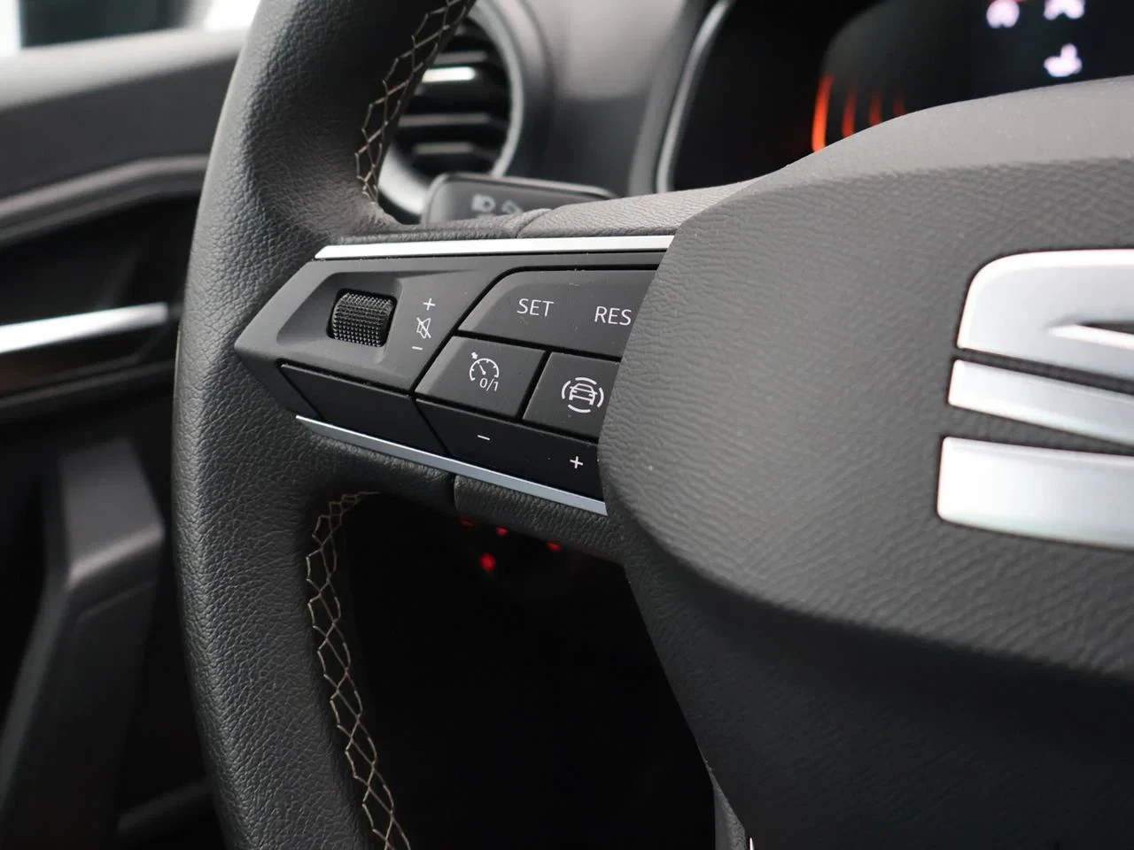 SEAT-Arona-image-21