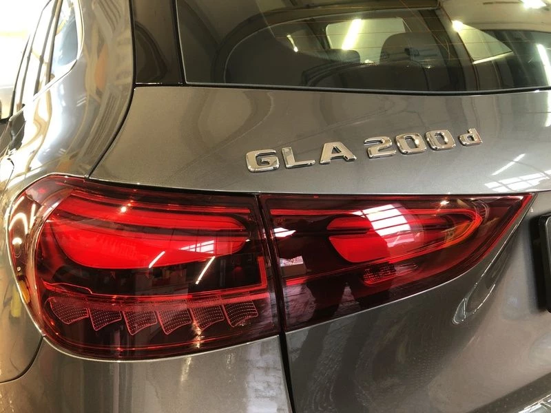 Mercedes-Benz GLA 200 d PROGRESSIVE MBUX LED SHZ KLIMA ProgressiveH247 GLA 200 d PROGRESSIVE MBUX LED SHZ KLIMA Progressive