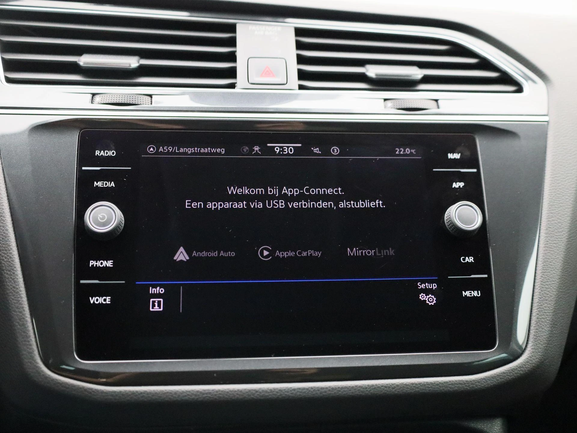Volkswagen-Tiguan-image-21