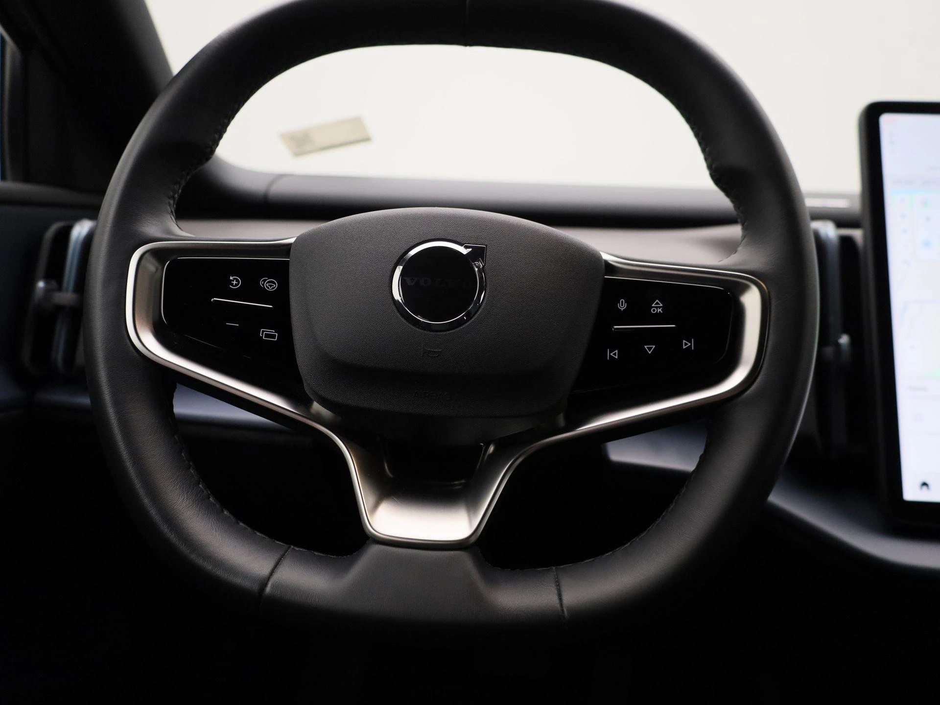 Volvo-EX30-image-6