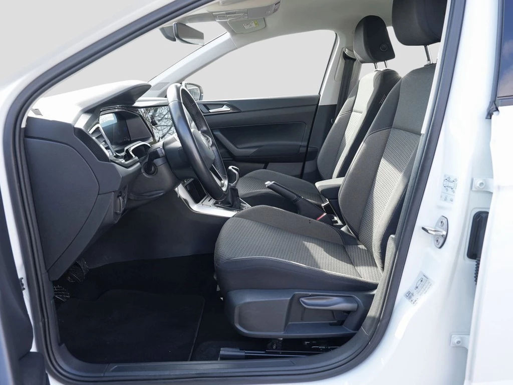 Volkswagen-Polo-image-14