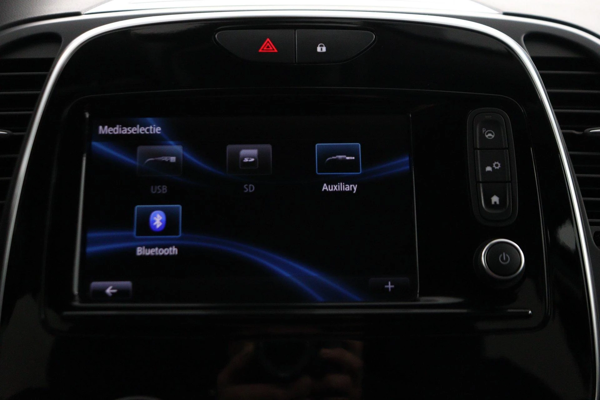 Renault-Captur-image-44