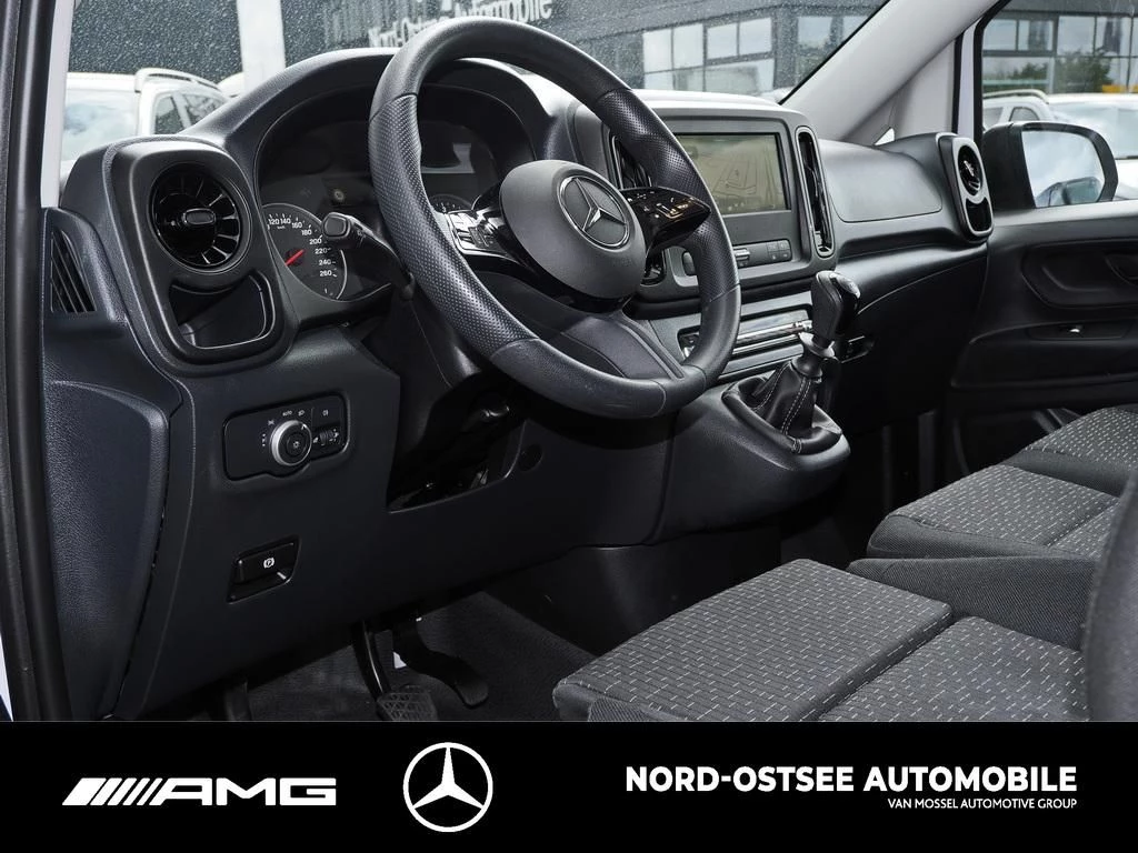 Mercedes-Benz-Vito-image-5