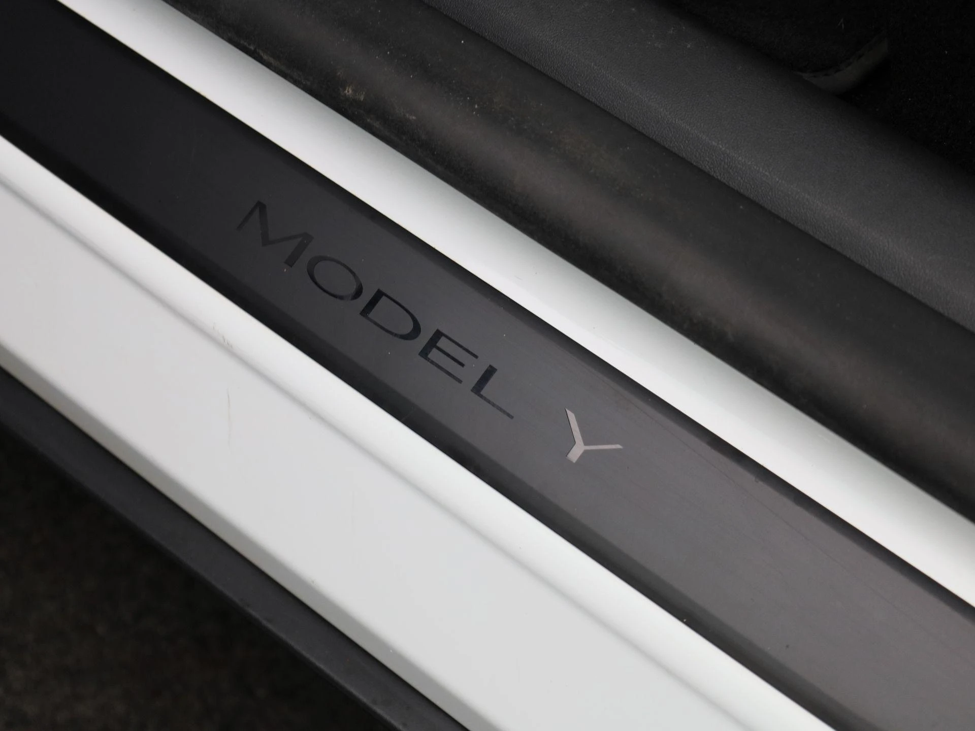 Tesla-Model Y-image-37