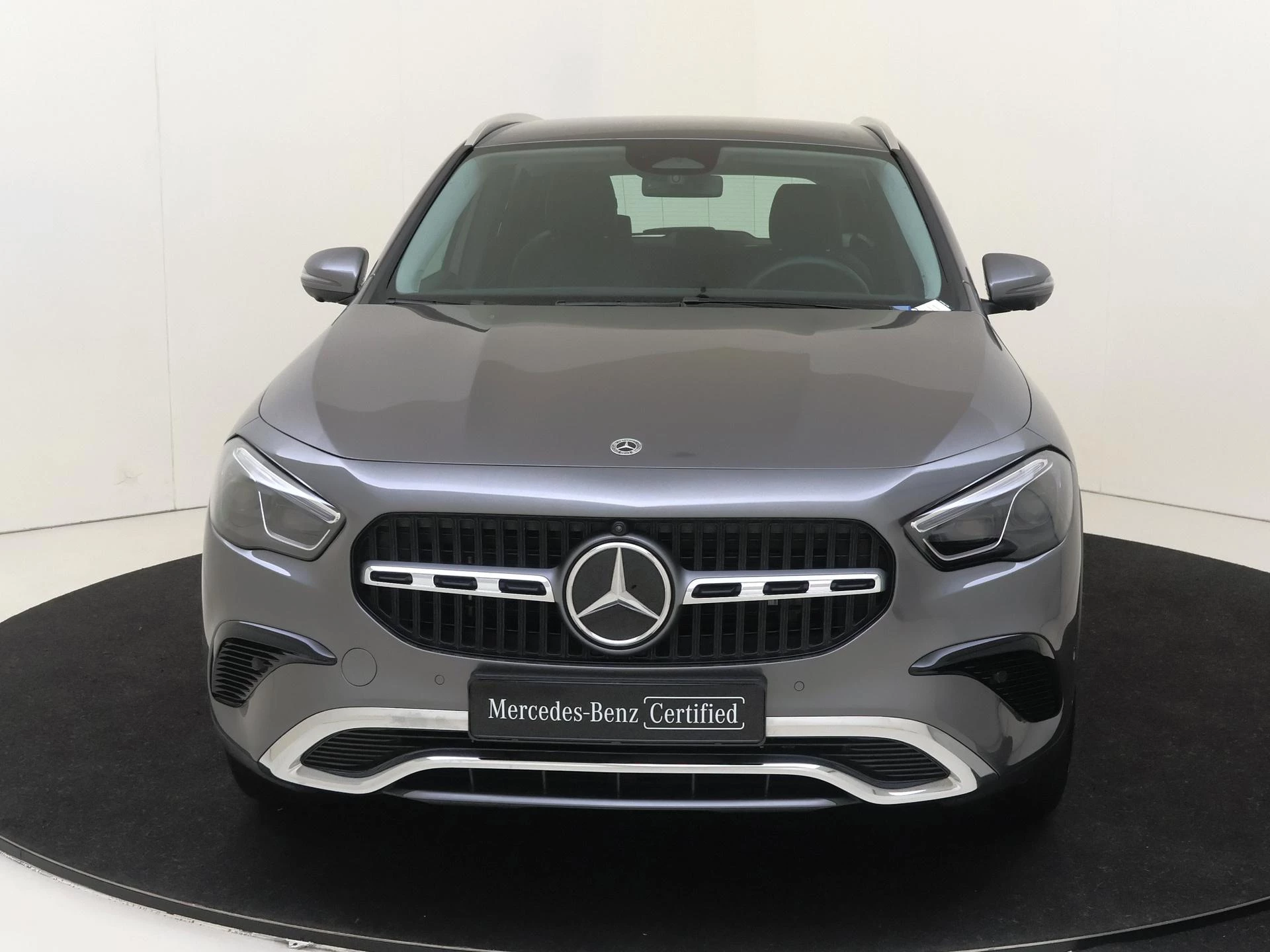 Mercedes-Benz-GLA-image-4