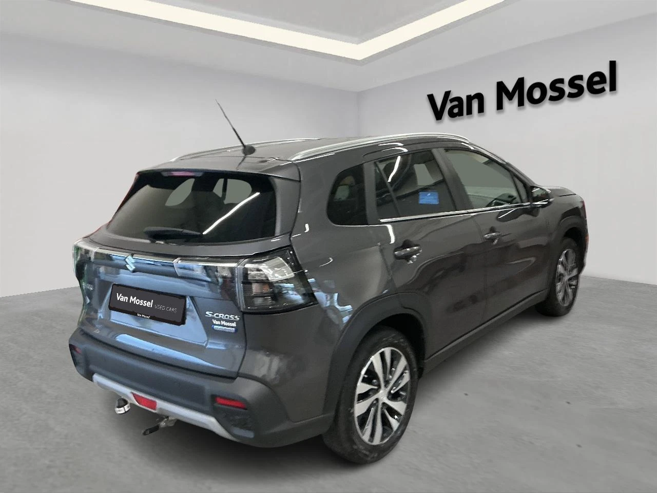 Suzuki-S-Cross-image-3