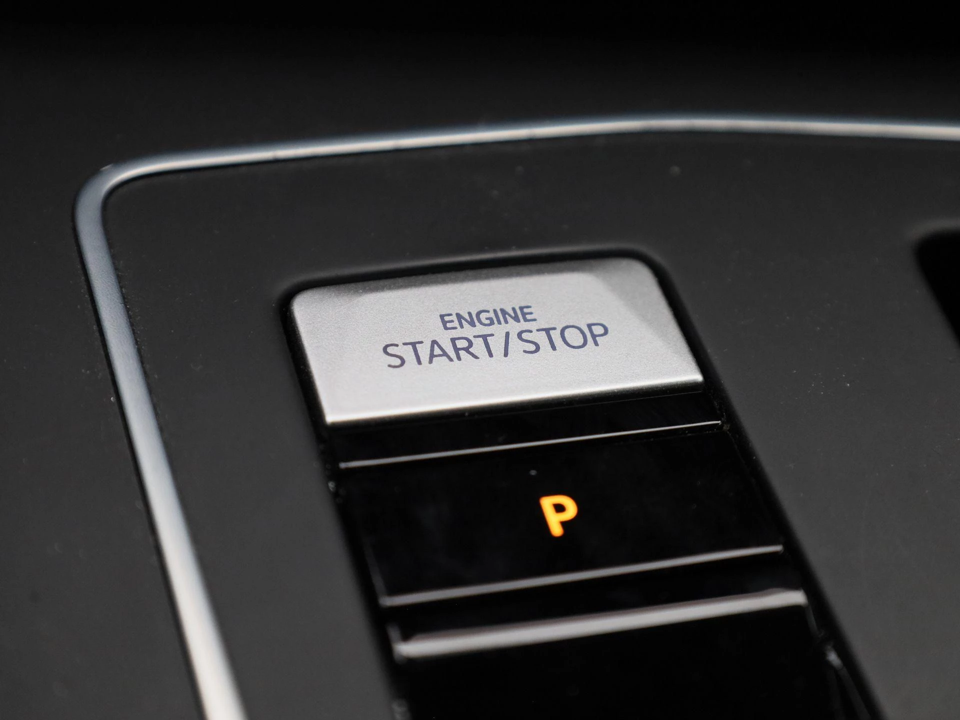 Volkswagen-Golf-image-19