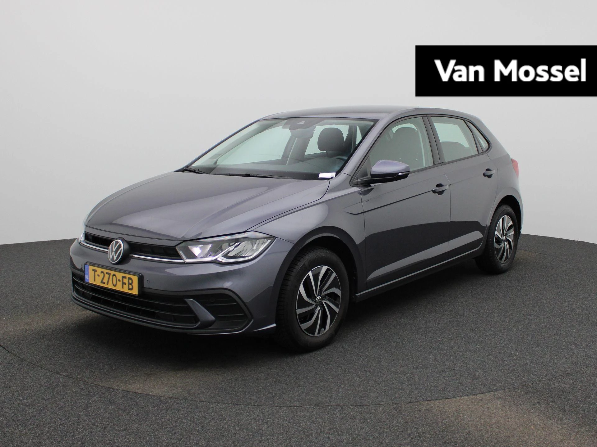 Volkswagen-Polo-image-0