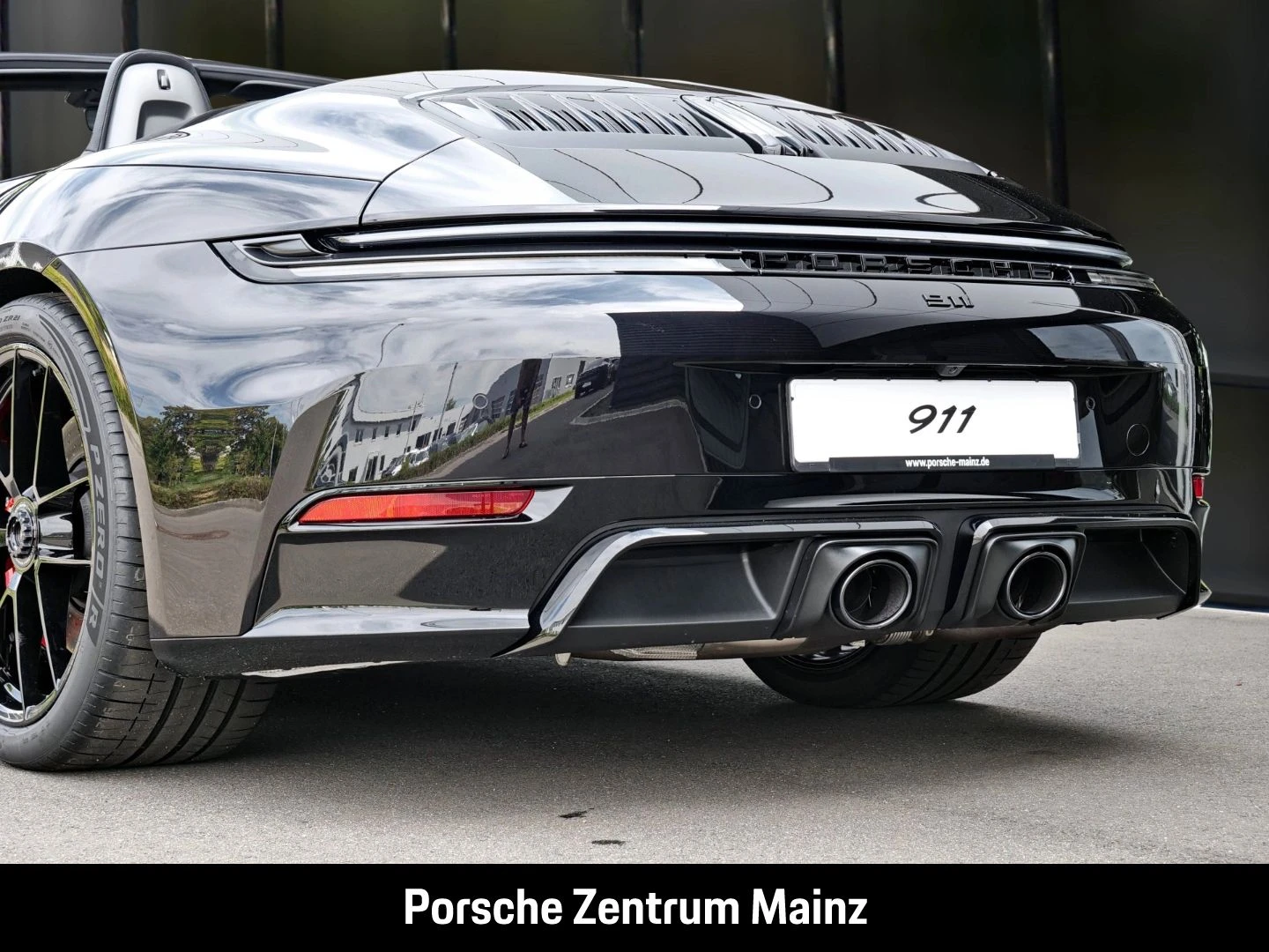 Porsche-911-image-10