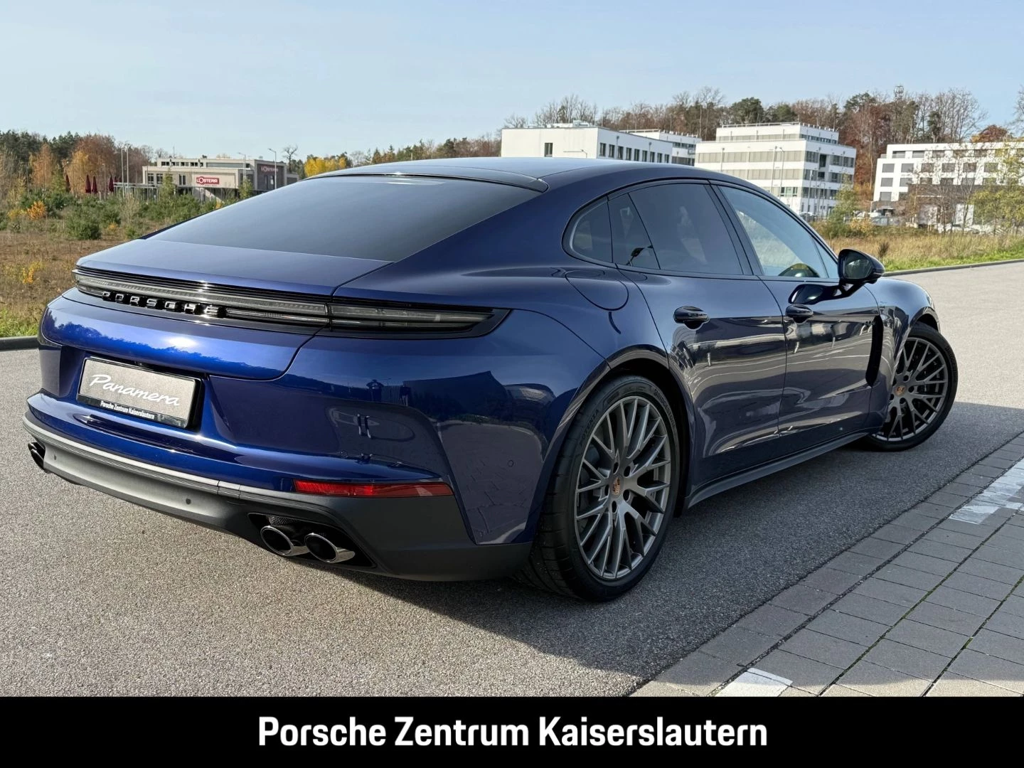 Porsche-Panamera-image-7