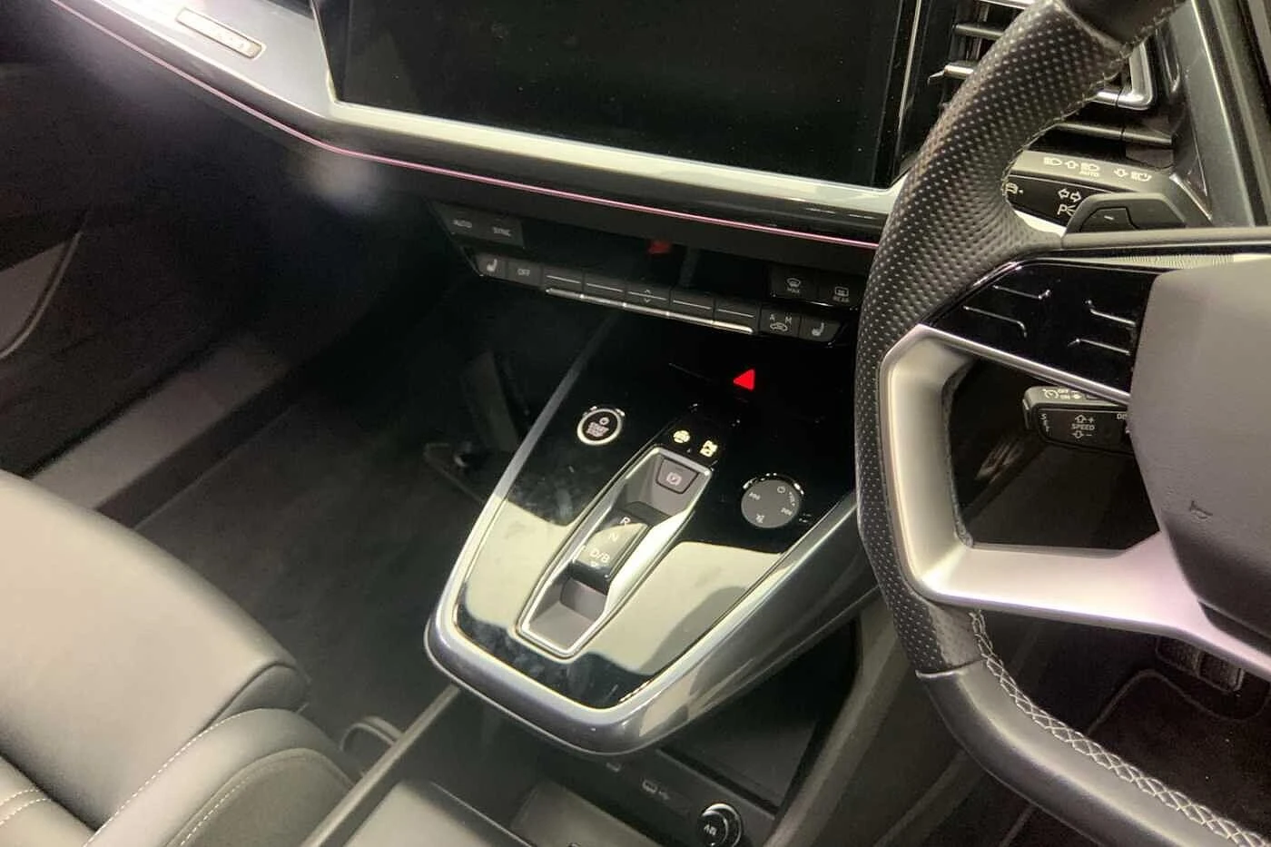 Audi-Q4 Sportback e-tron-image-7