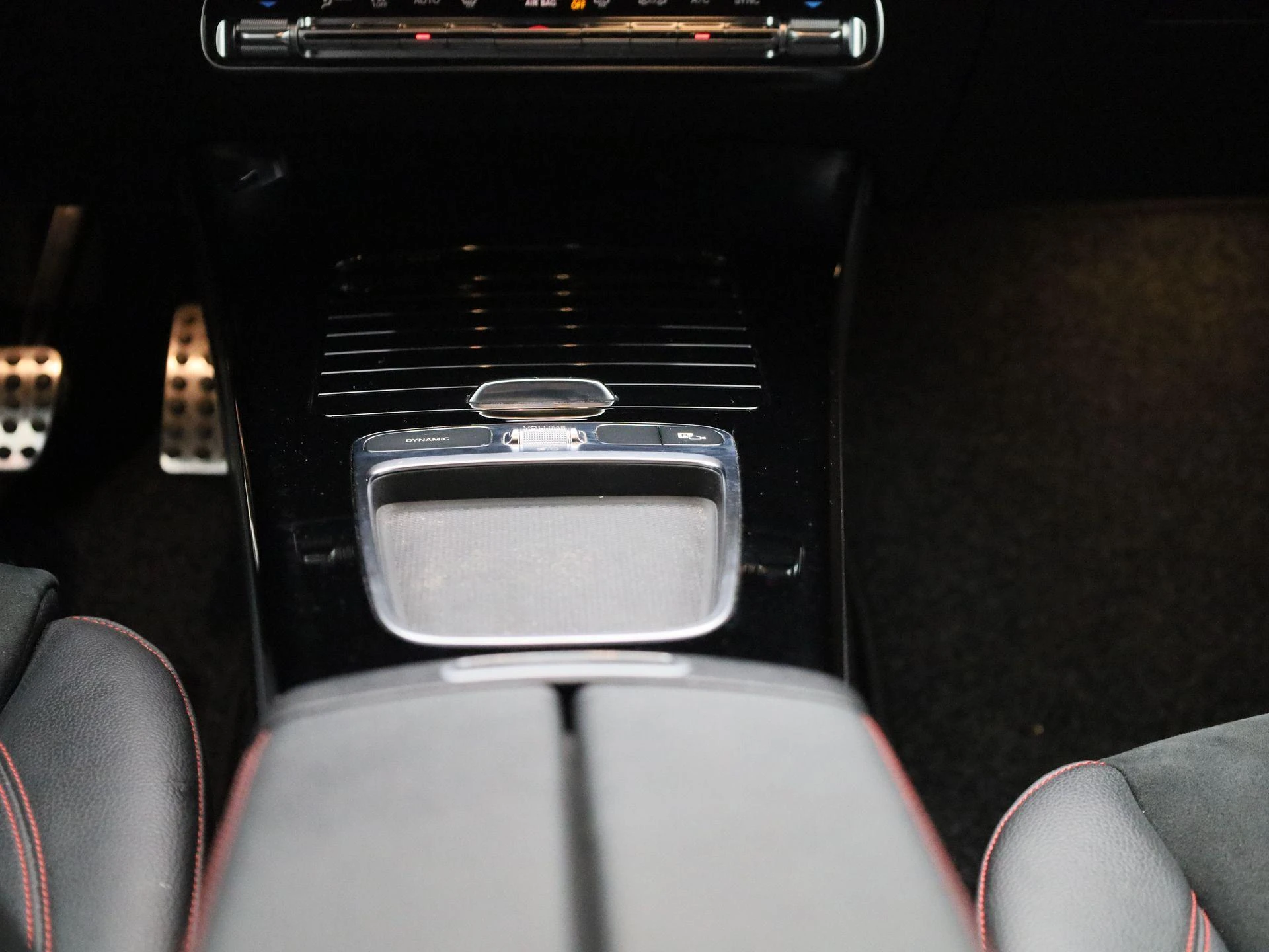 Mercedes-Benz-A-Klasse-image-9
