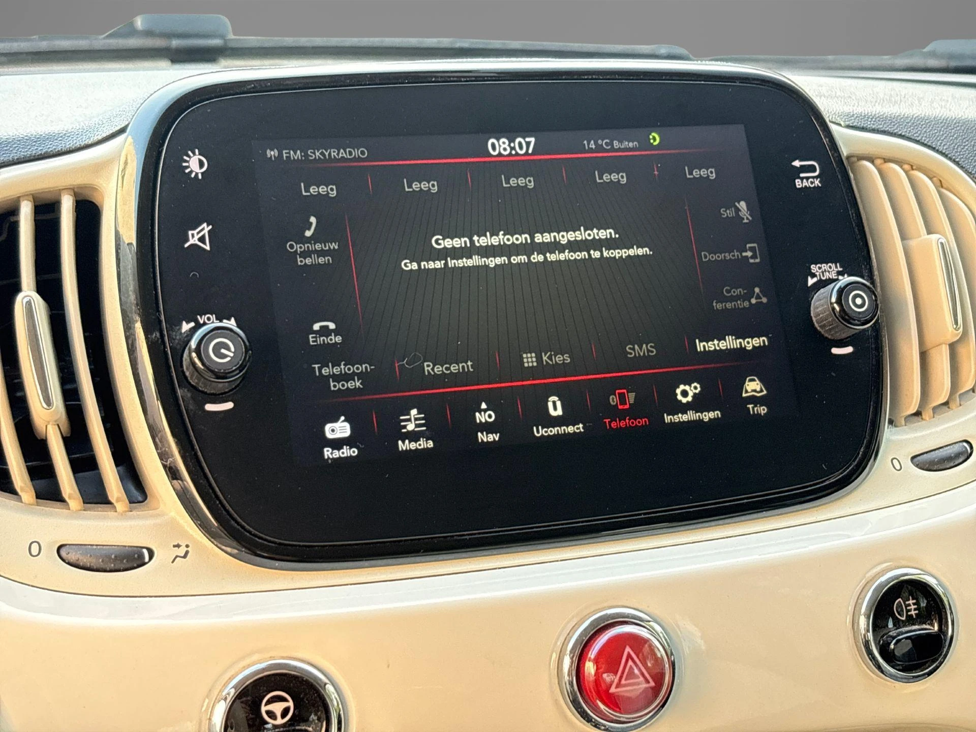 Fiat-500C-image-18