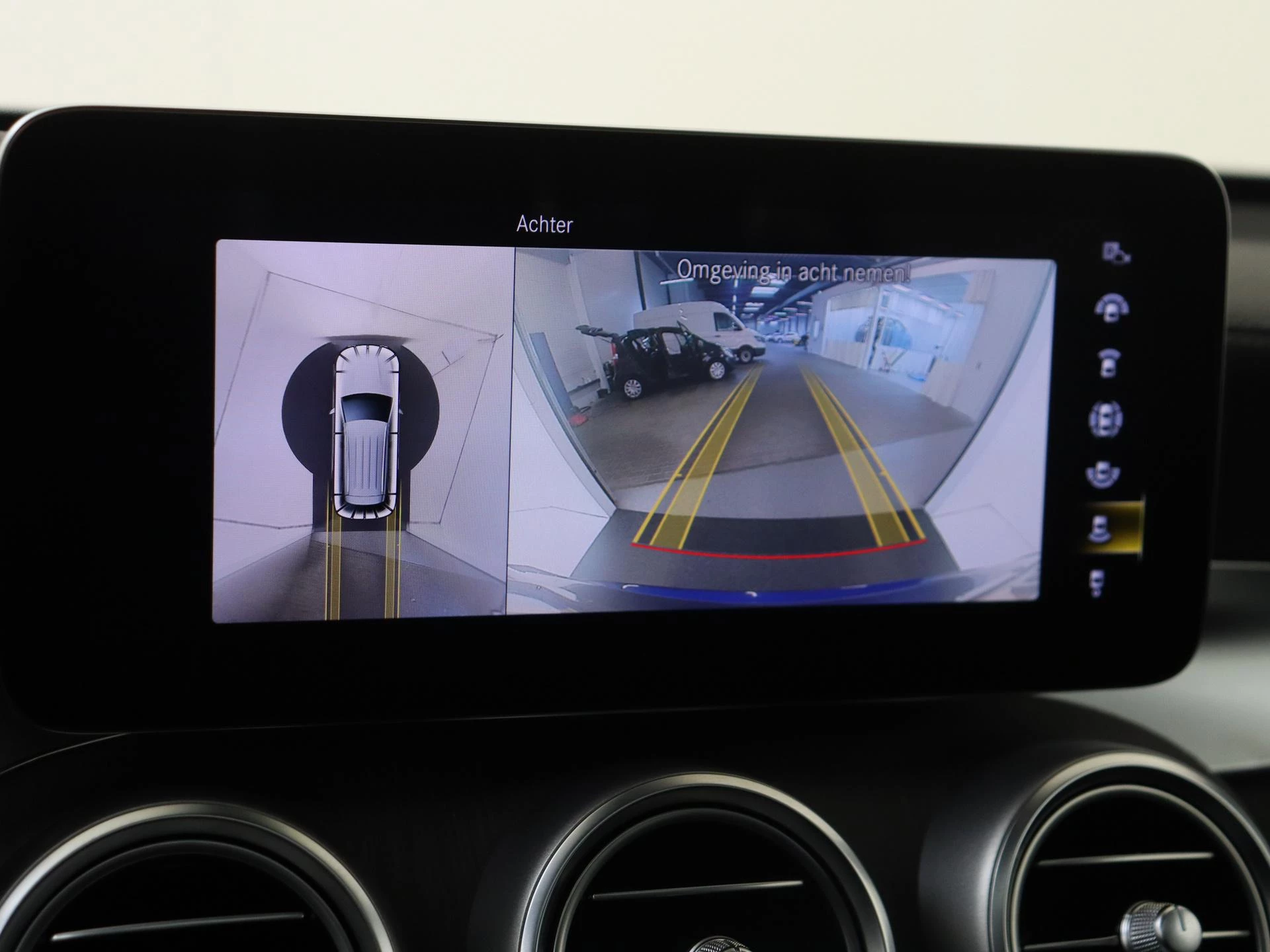 Mercedes-Benz-GLC-image-21