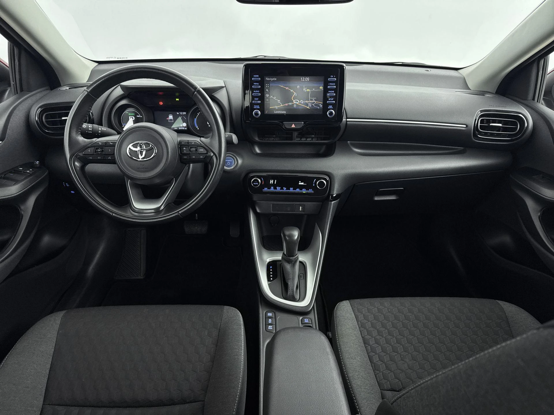 Toyota-Yaris-image-16