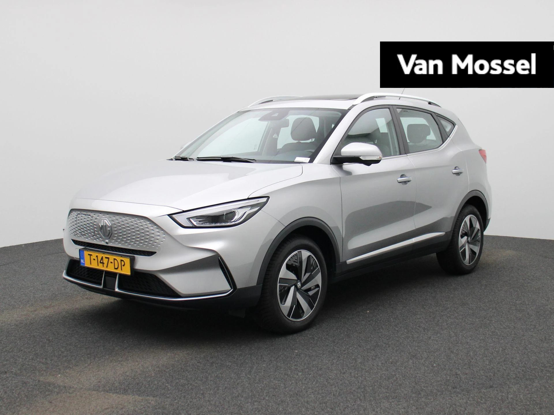 MG-ZS EV-image-0