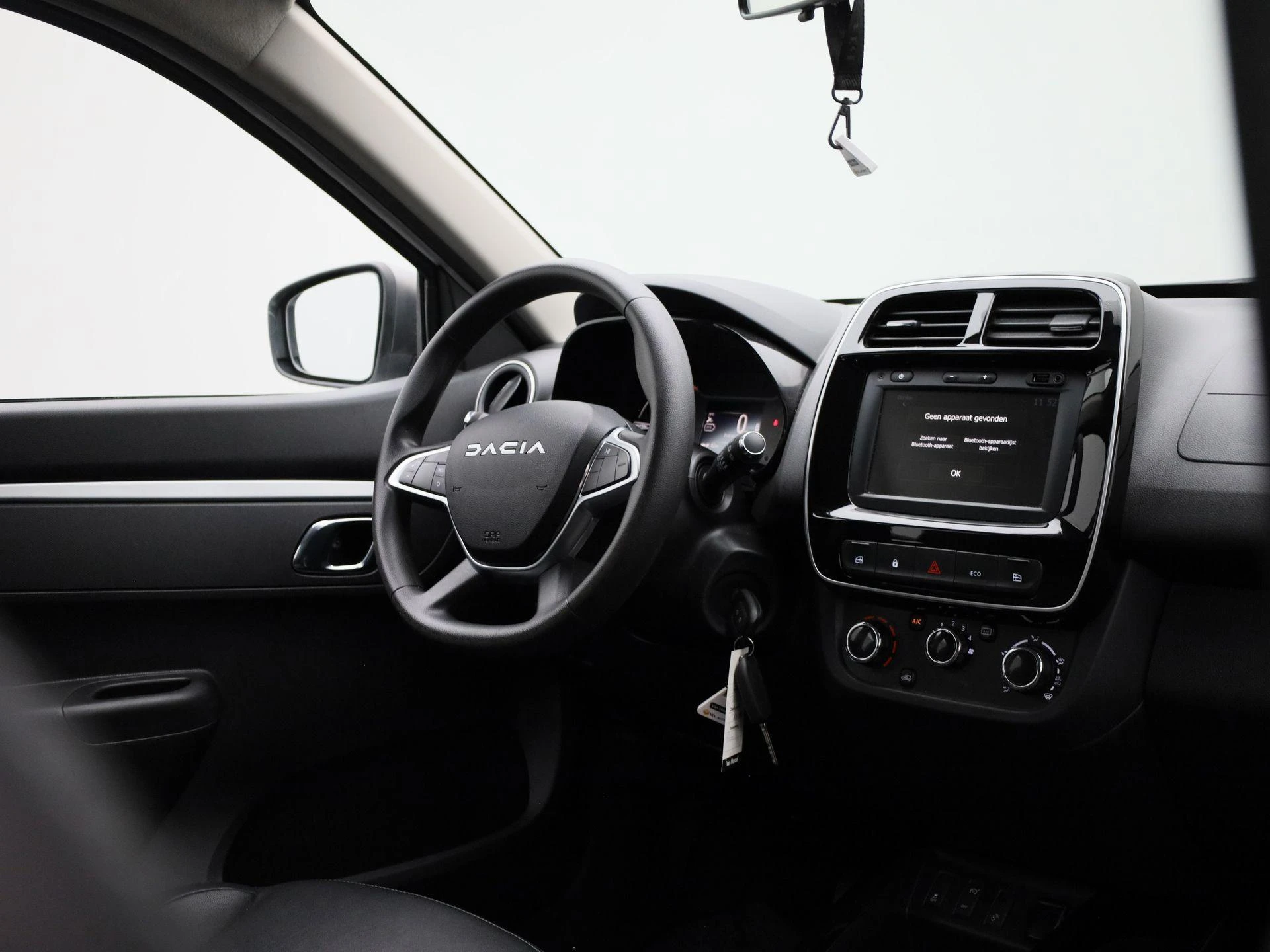 Dacia-Spring-image-31