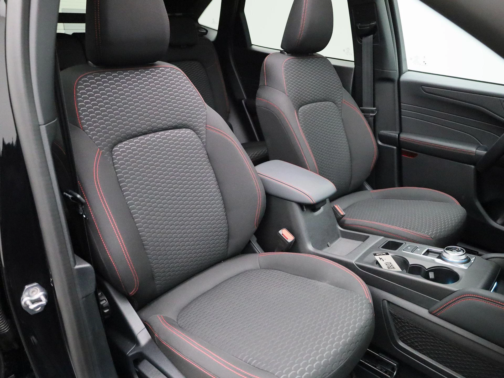 Ford-Kuga-image-40