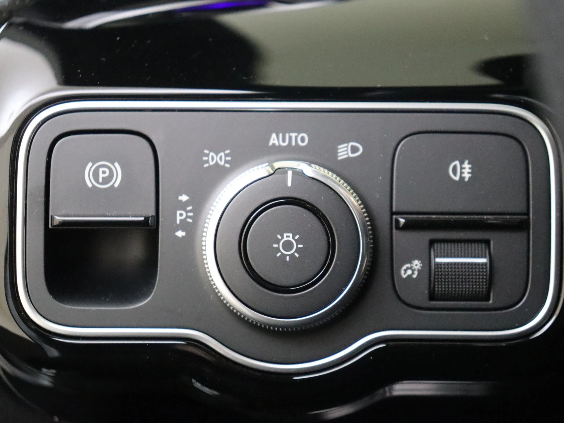 Mercedes-Benz-A-Klasse-image-24