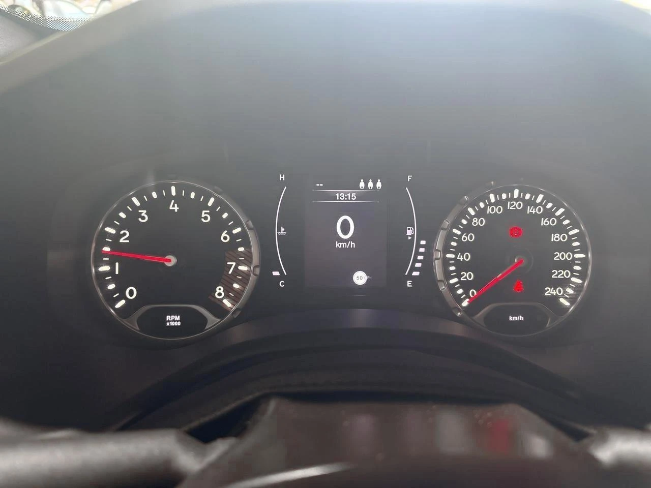 Jeep-Renegade-image-10