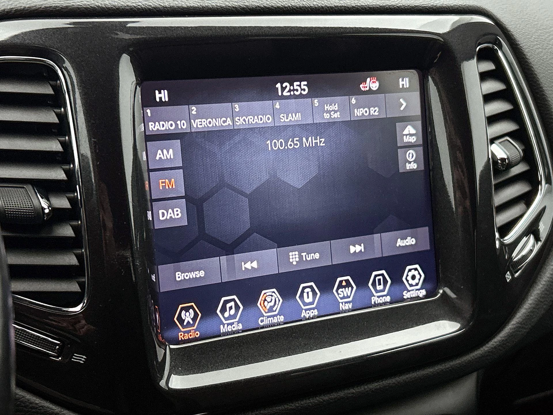 Jeep-Compass-image-15