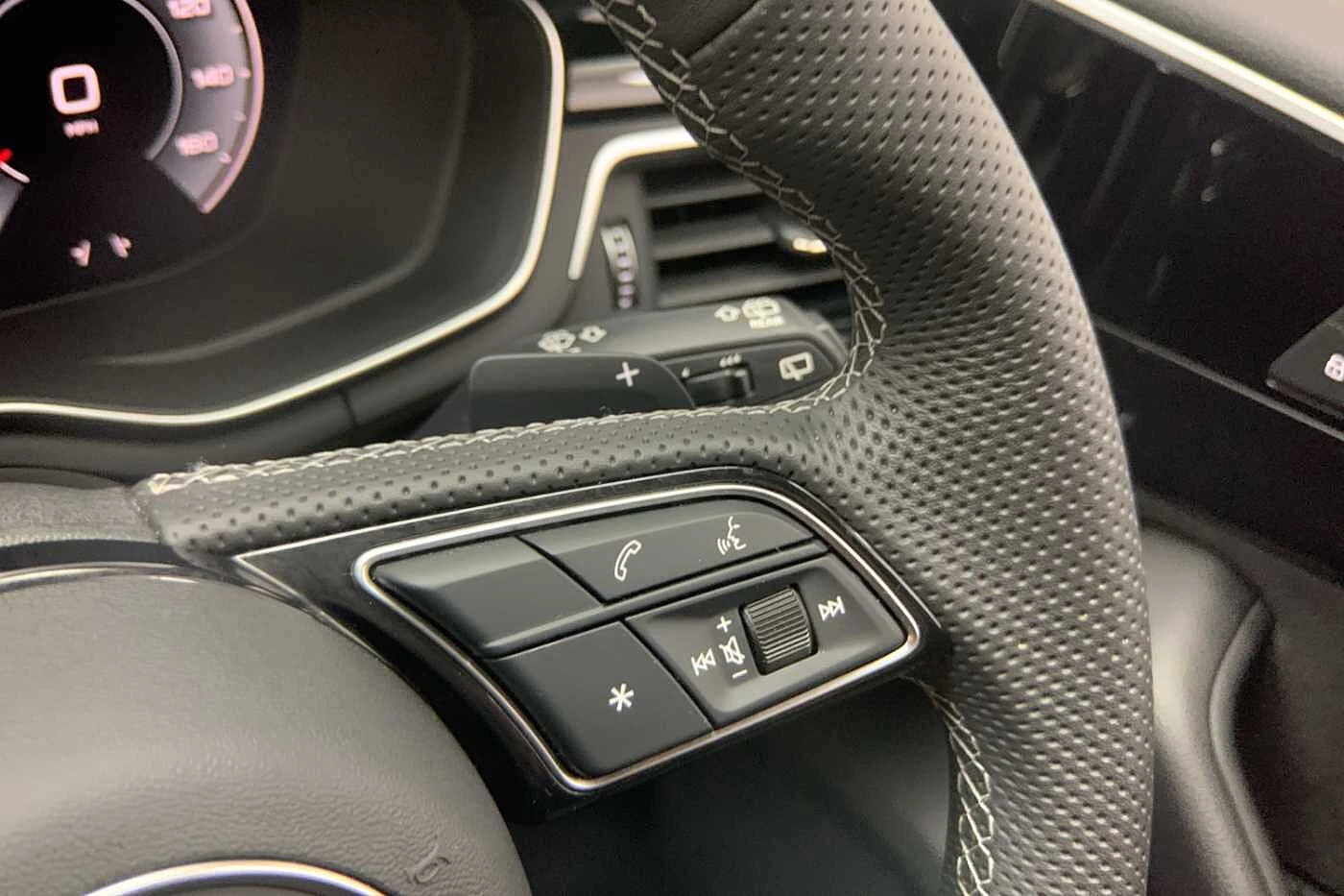 Audi-A4-image-25