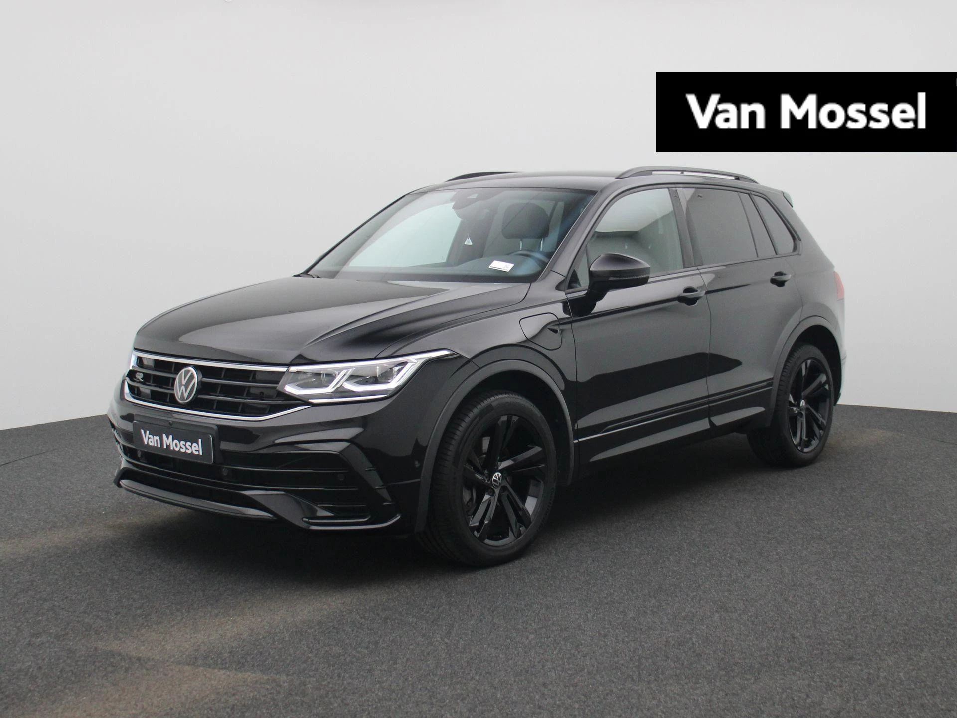 Volkswagen-Tiguan-image-0