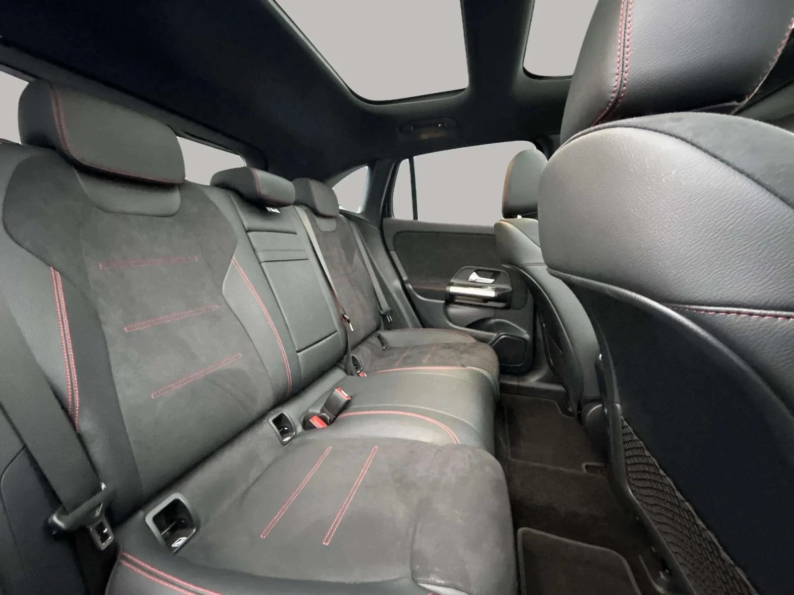 Mercedes-Benz-EQA-image-14