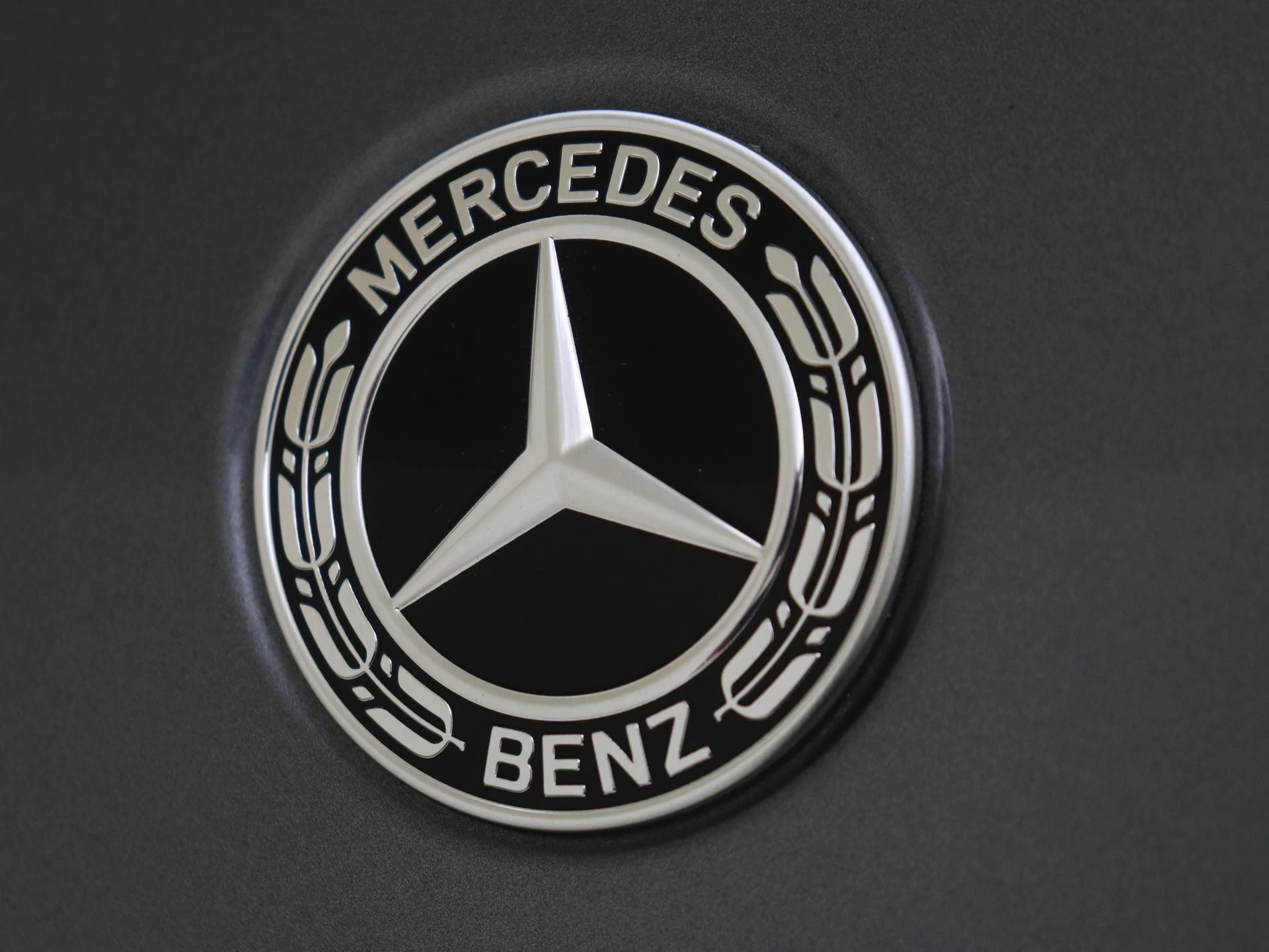 Mercedes-Benz-GLE-image-29