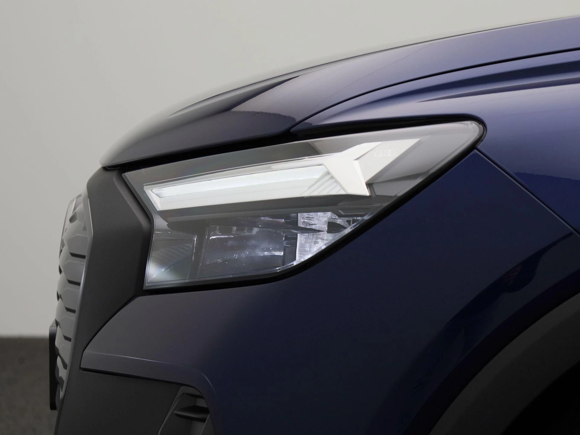 Audi-Q4 e-tron-image-15