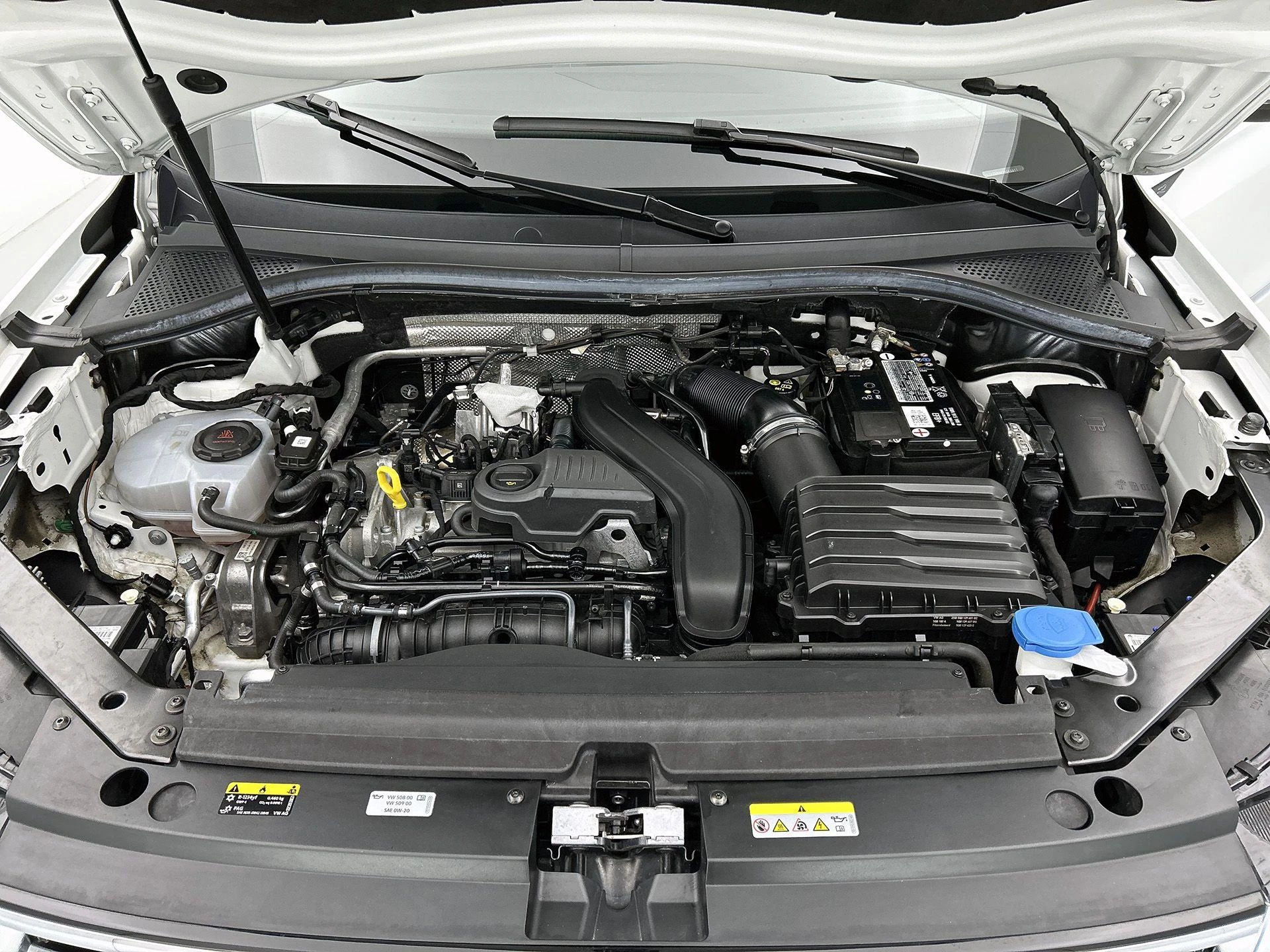 Volkswagen-Tiguan-image-26