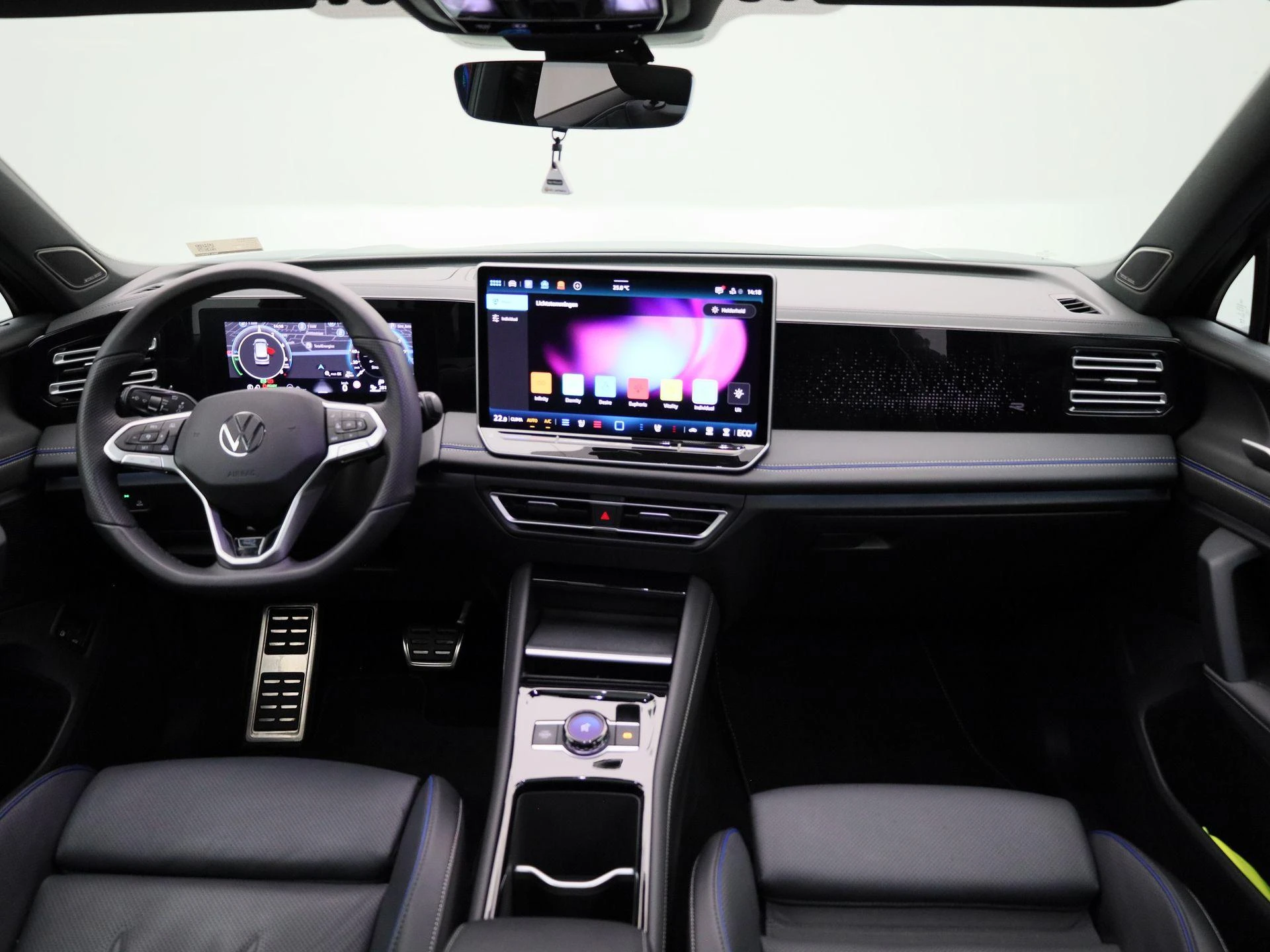 Volkswagen-Tiguan-image-47