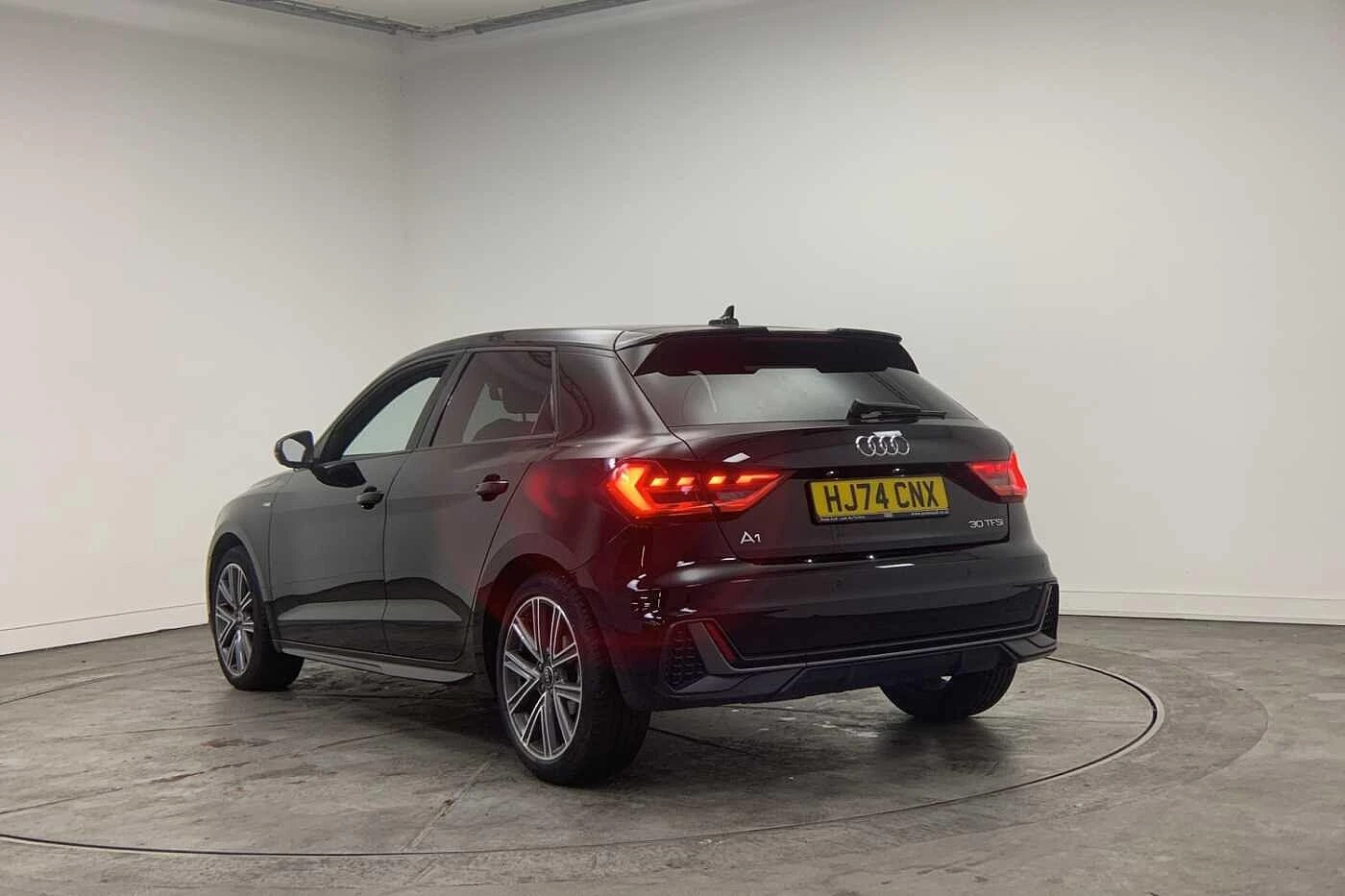 Audi-A1 Sportback-image-2